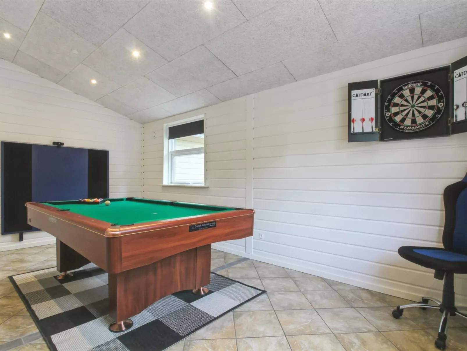 "Nael" - 1.6km from the sea-Drinnen