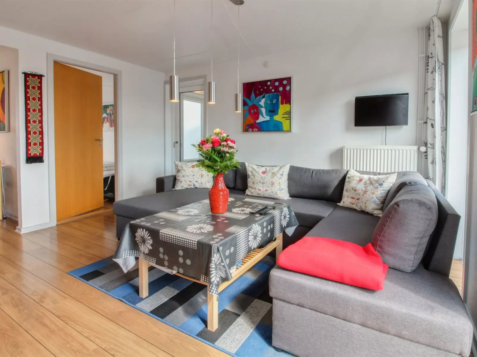 "Asved" - 2.3km from the sea-Inside