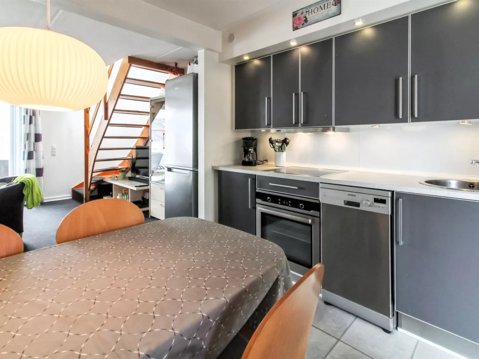 "Héléne" - 2.3km from the sea-Drinnen