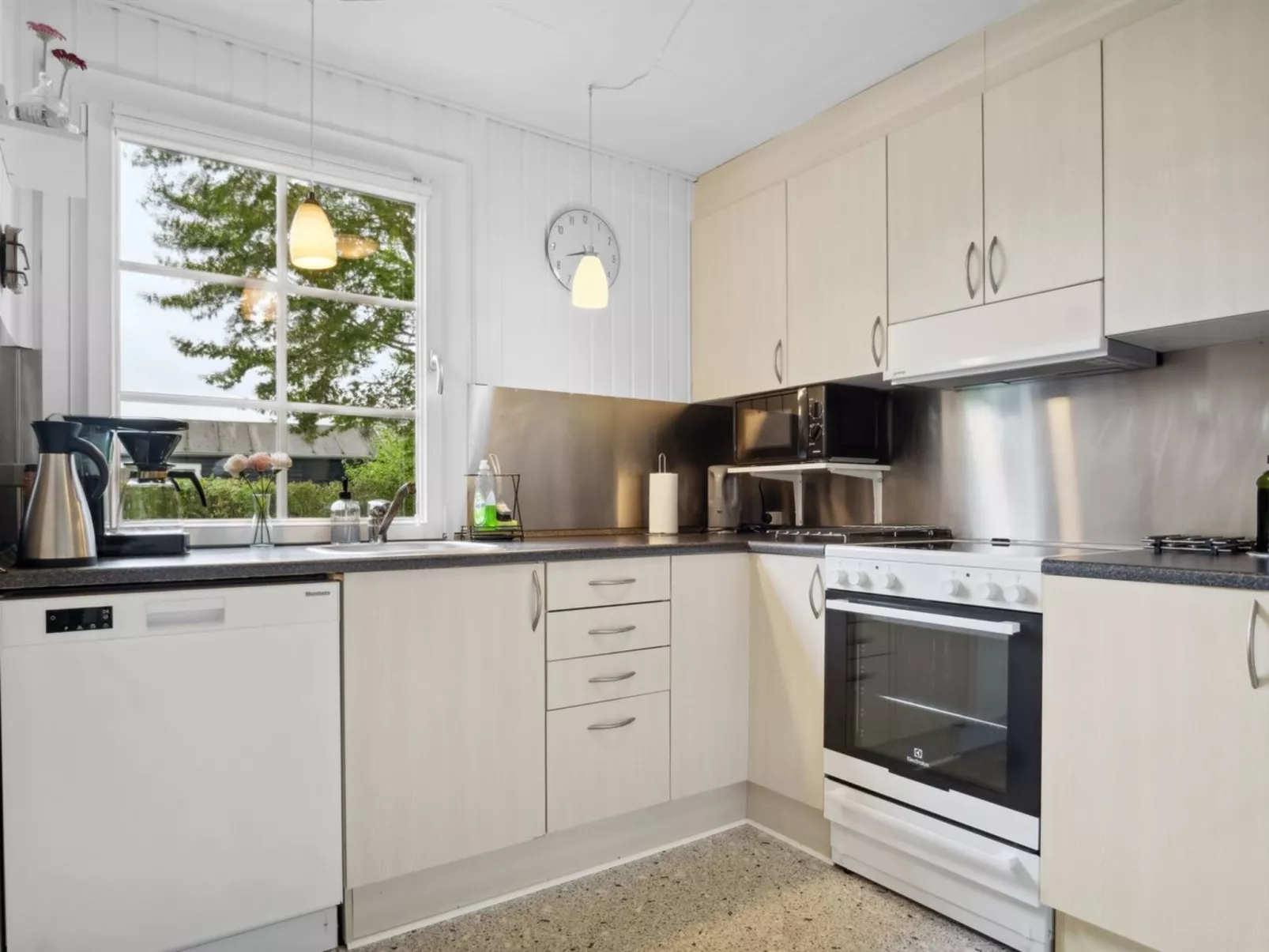 "Haralda" - 300m from the sea-Dedans