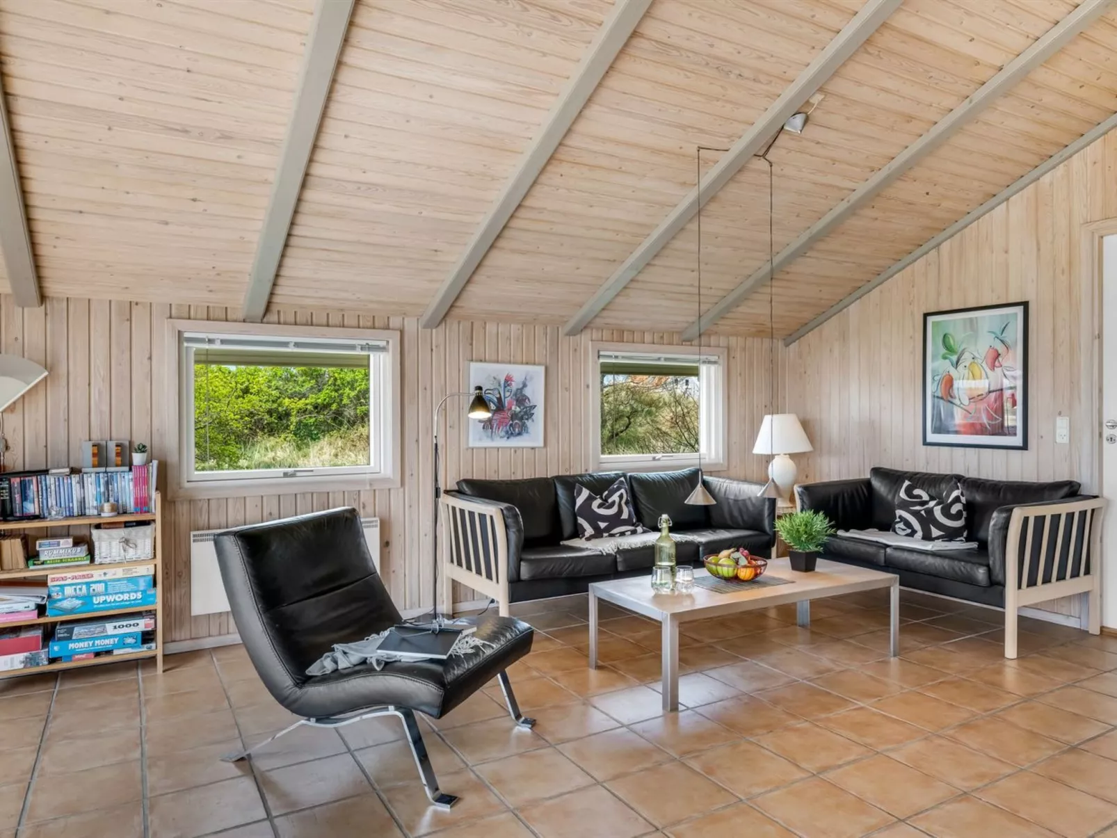 "Skev" - 200m to the fjord-Dedans