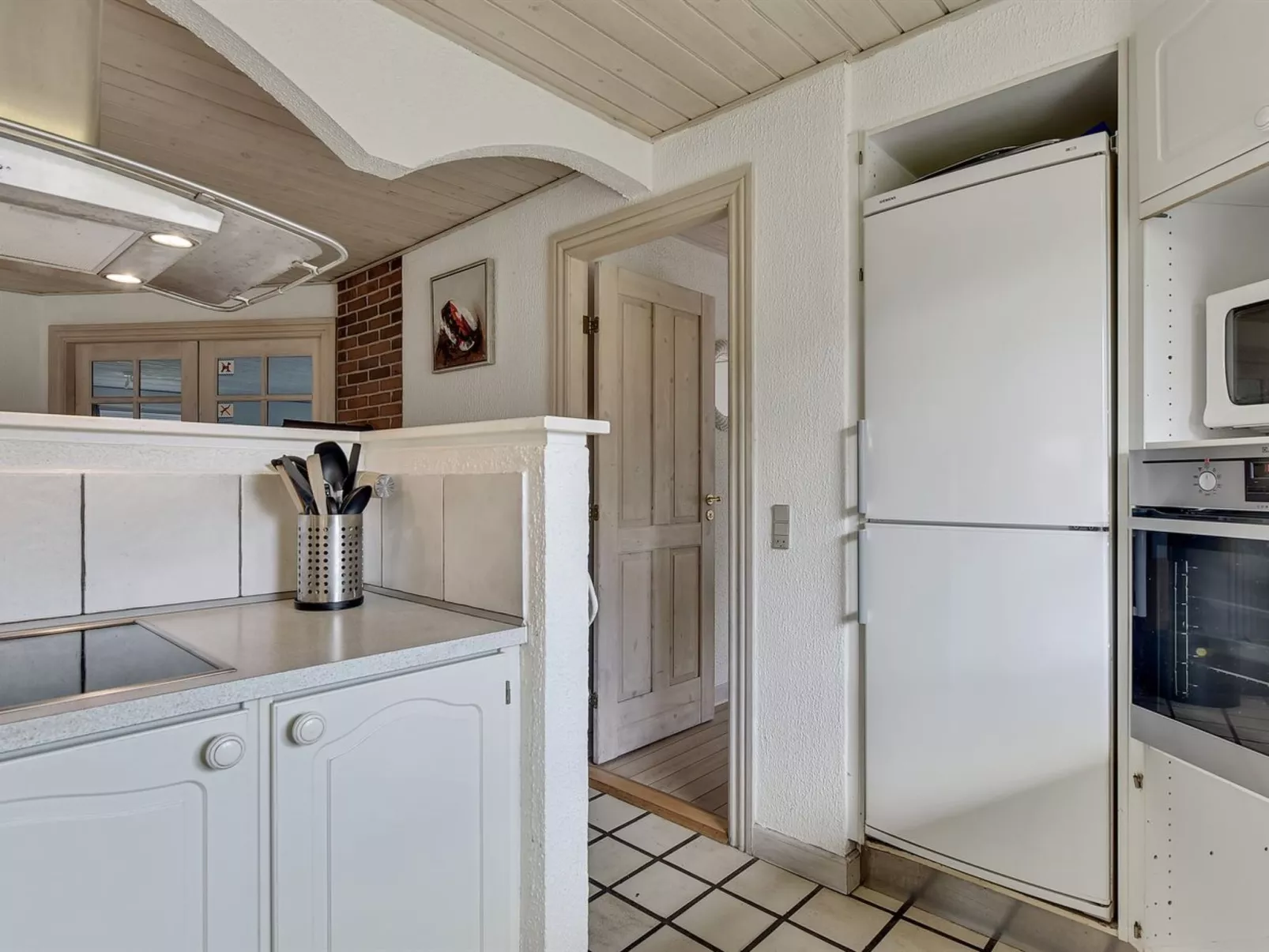 "Ameline" - 500m to the fjord-Drinnen