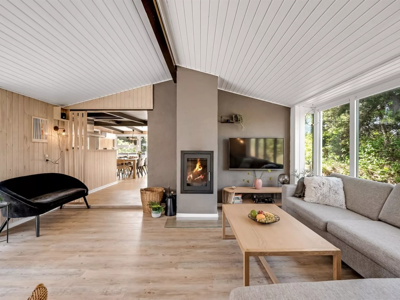 "Finne" - 800m from the sea-Inside