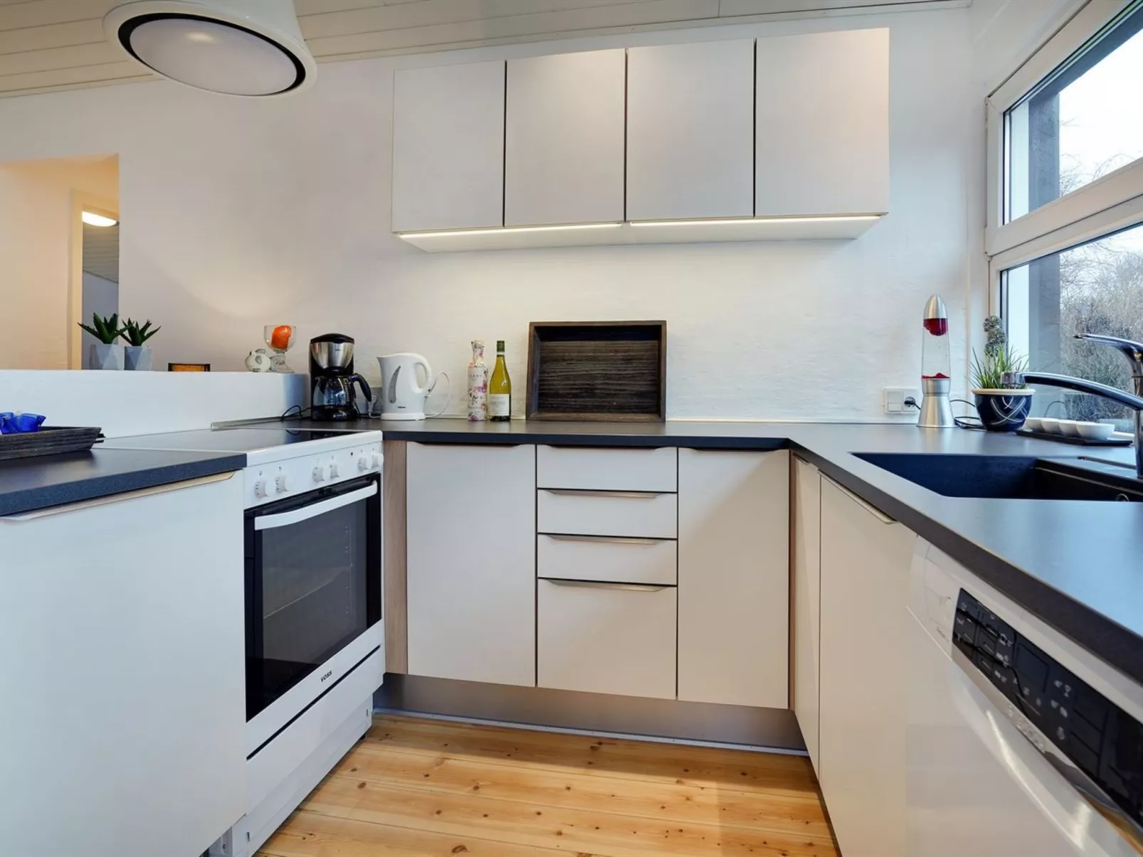 "Pelle" - 800m from the sea-Dedans