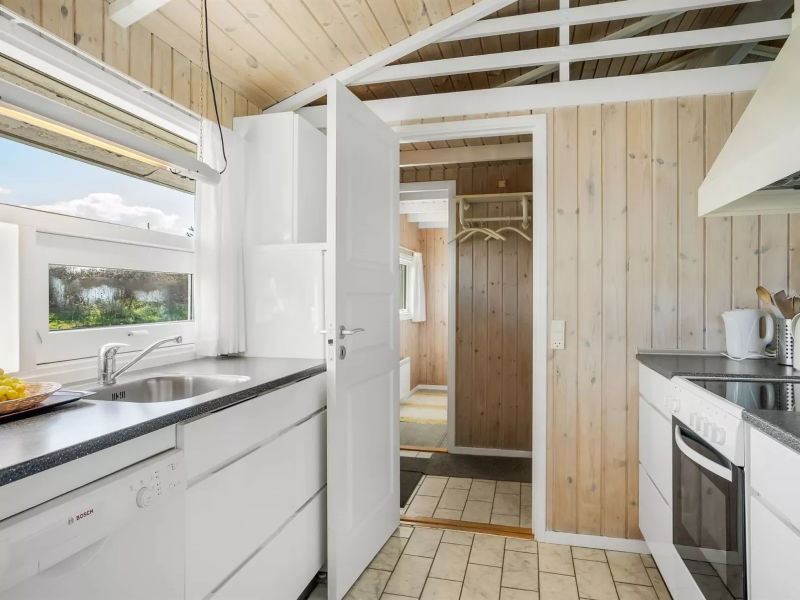 "Venja" - 200m from the sea-Inside