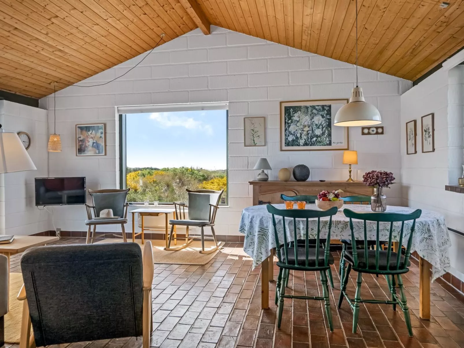 "Ehawee" - 350m from the sea-Dedans