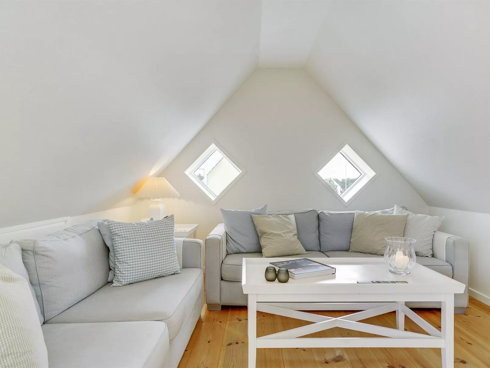 "Hialmar" - 400m from the sea-Dedans