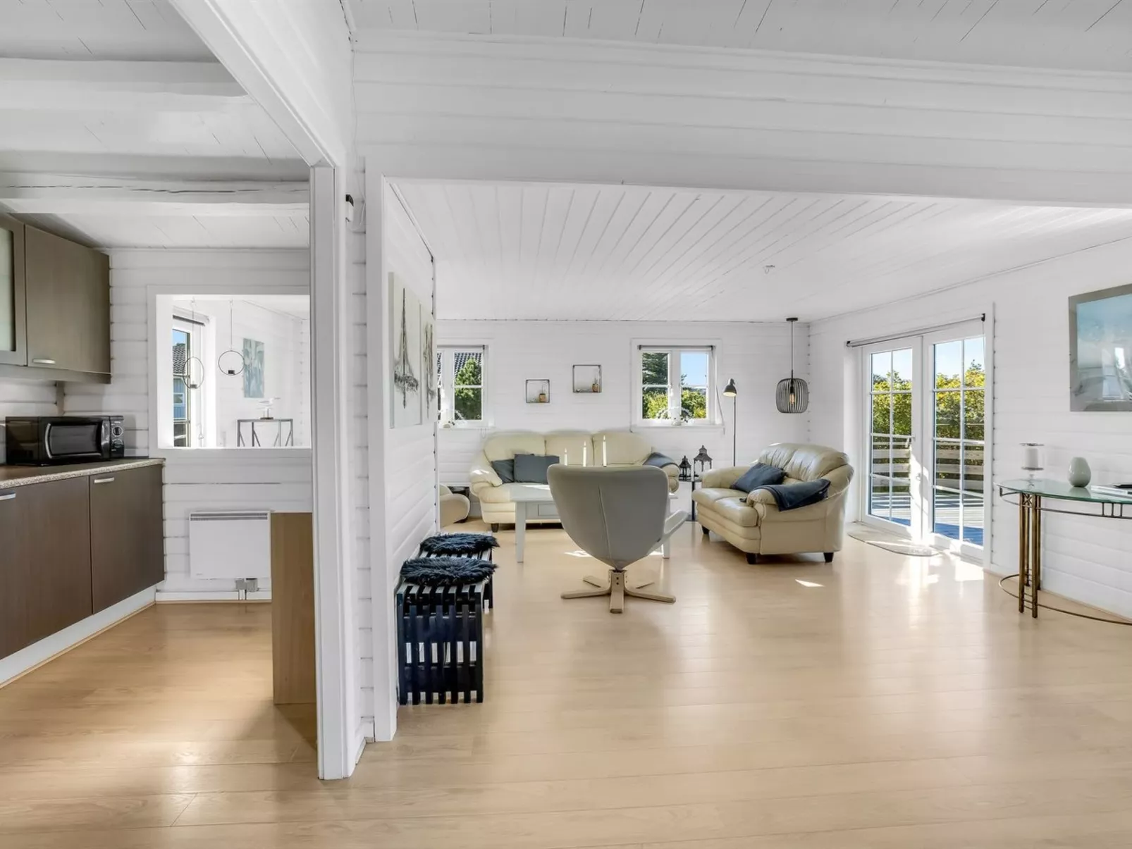 "Aika" - 500m from the sea-Drinnen