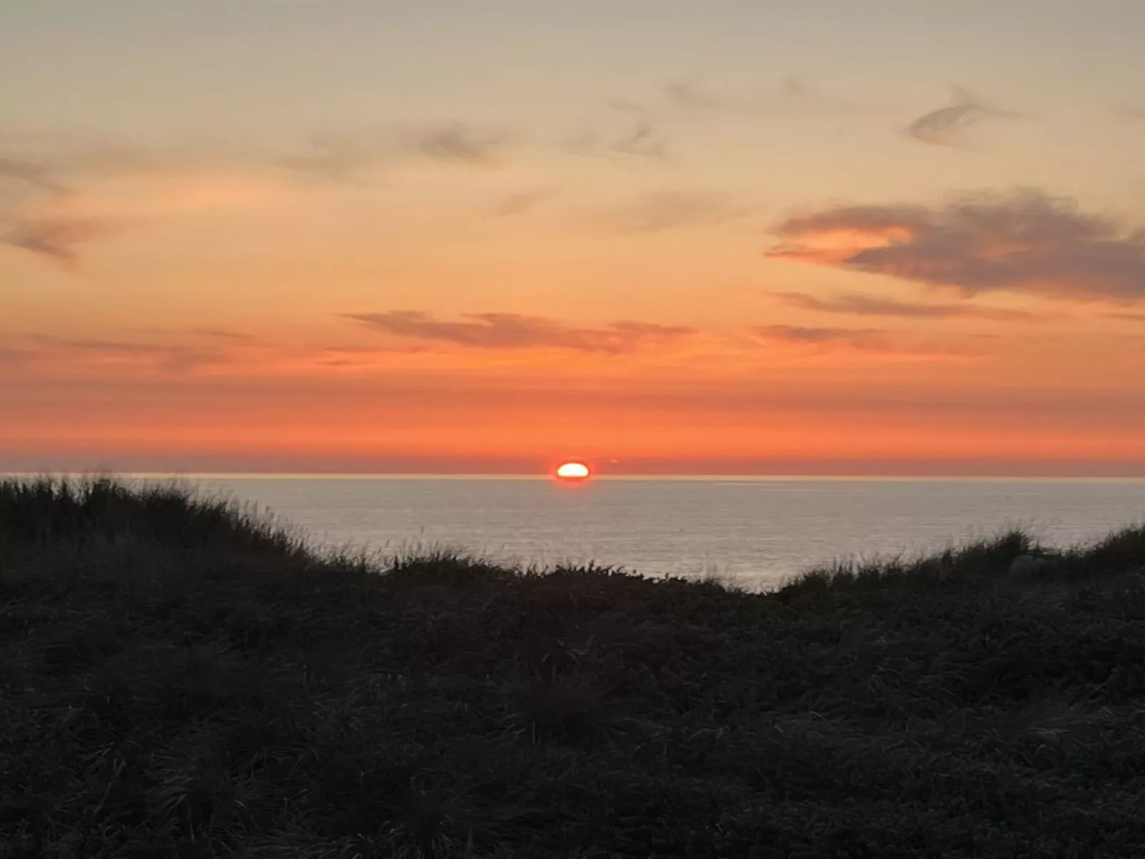 "Erwith" - 50m from the sea-Outside