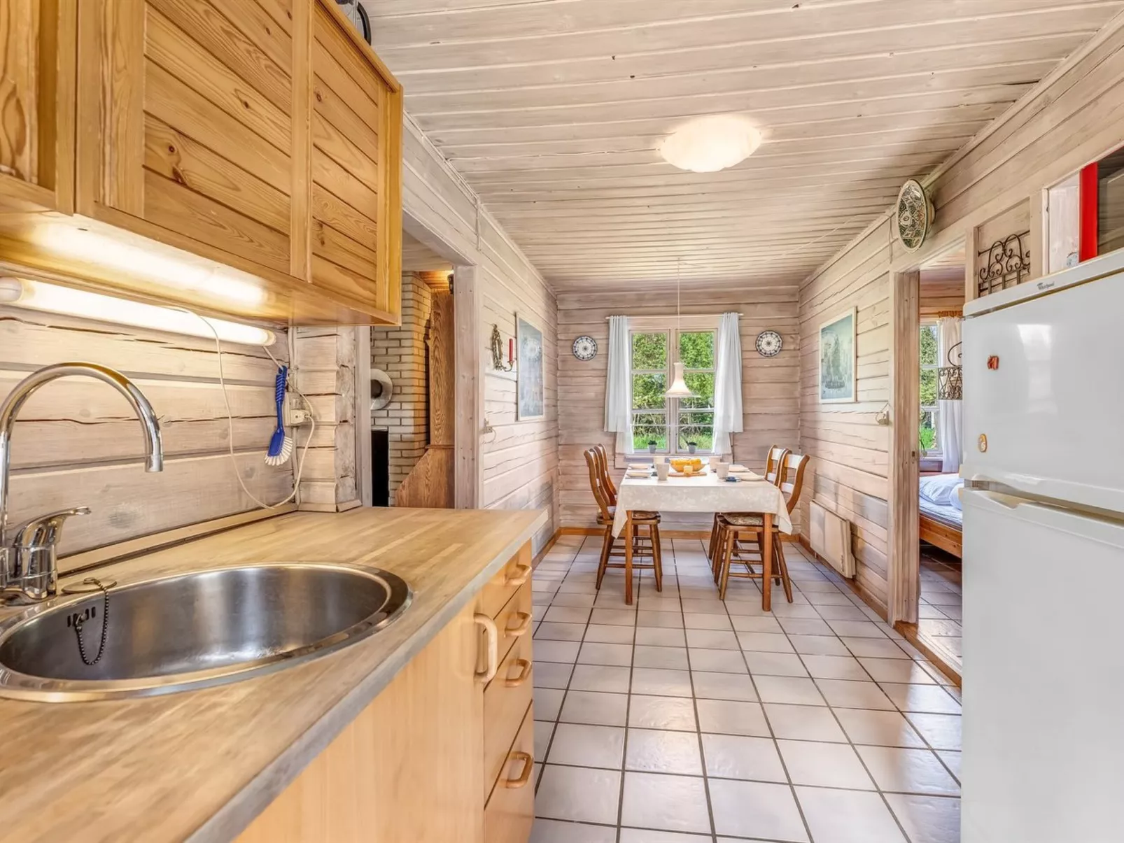 "Berit" - 700m from the sea-Drinnen