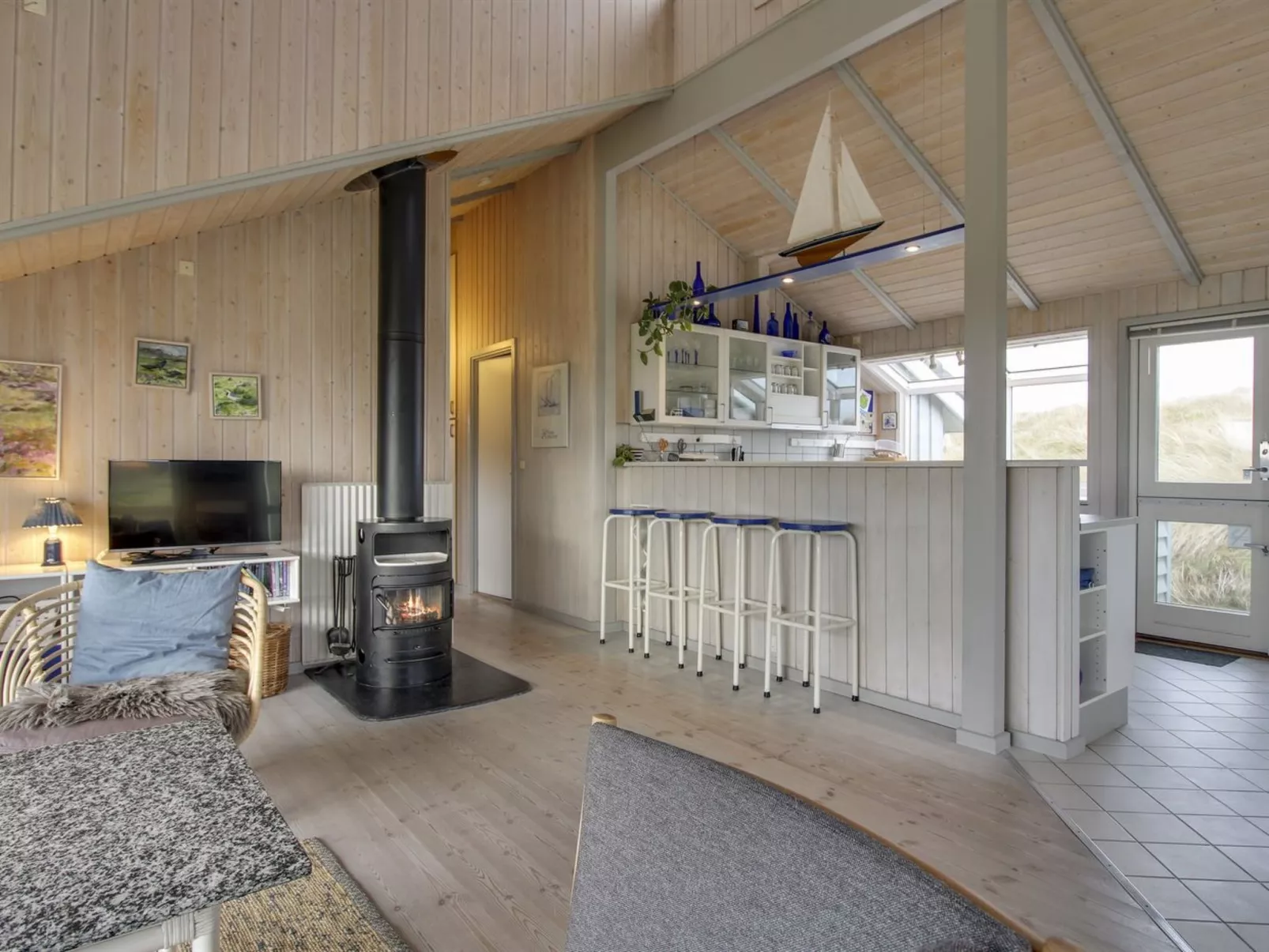 "Wikar" - 50m from the sea-Inside