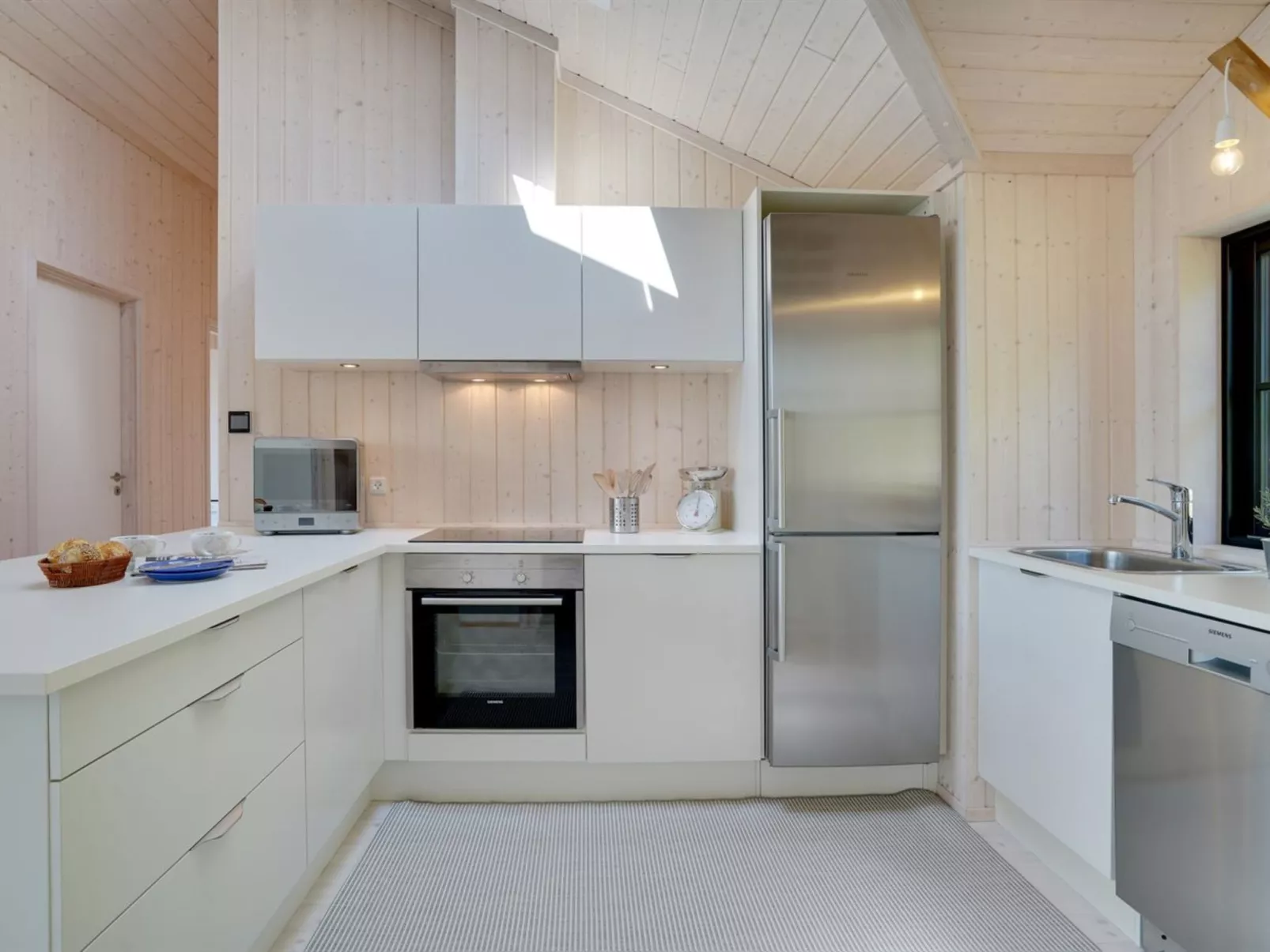 "Gunver" - 150m from the sea-Inside