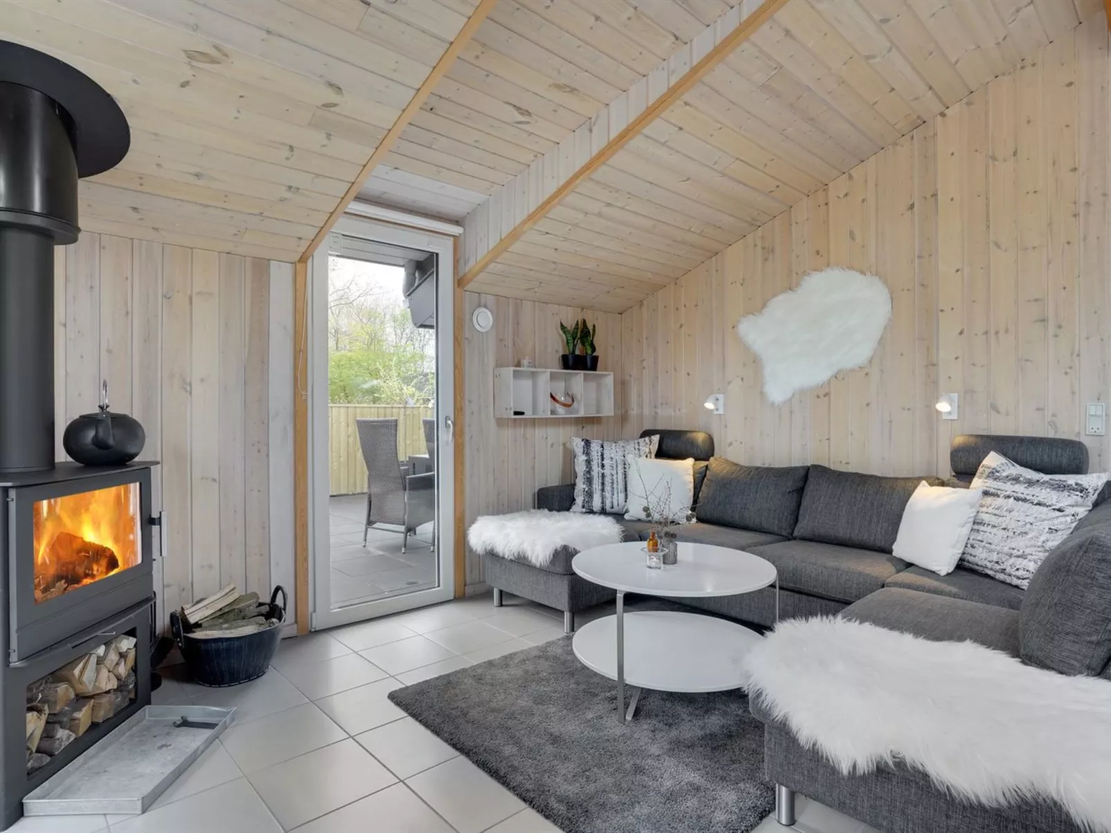 "Kea" - 30km from the sea-Inside