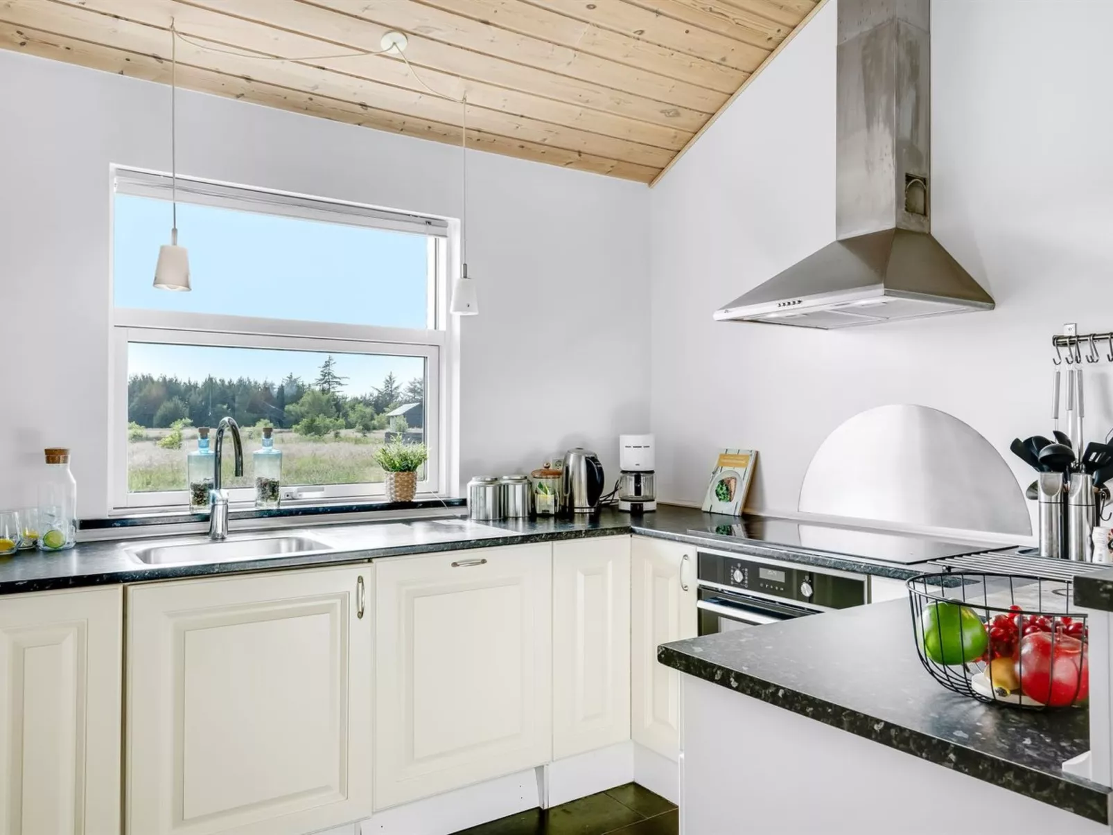 "Sulki" - 3.5km from the sea-Dedans