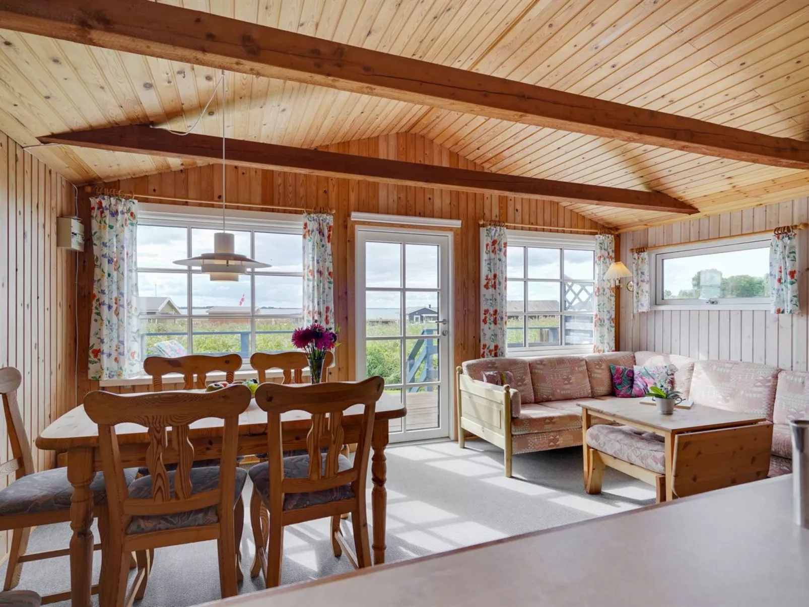 "Herulf" - 100m from the sea-Dedans