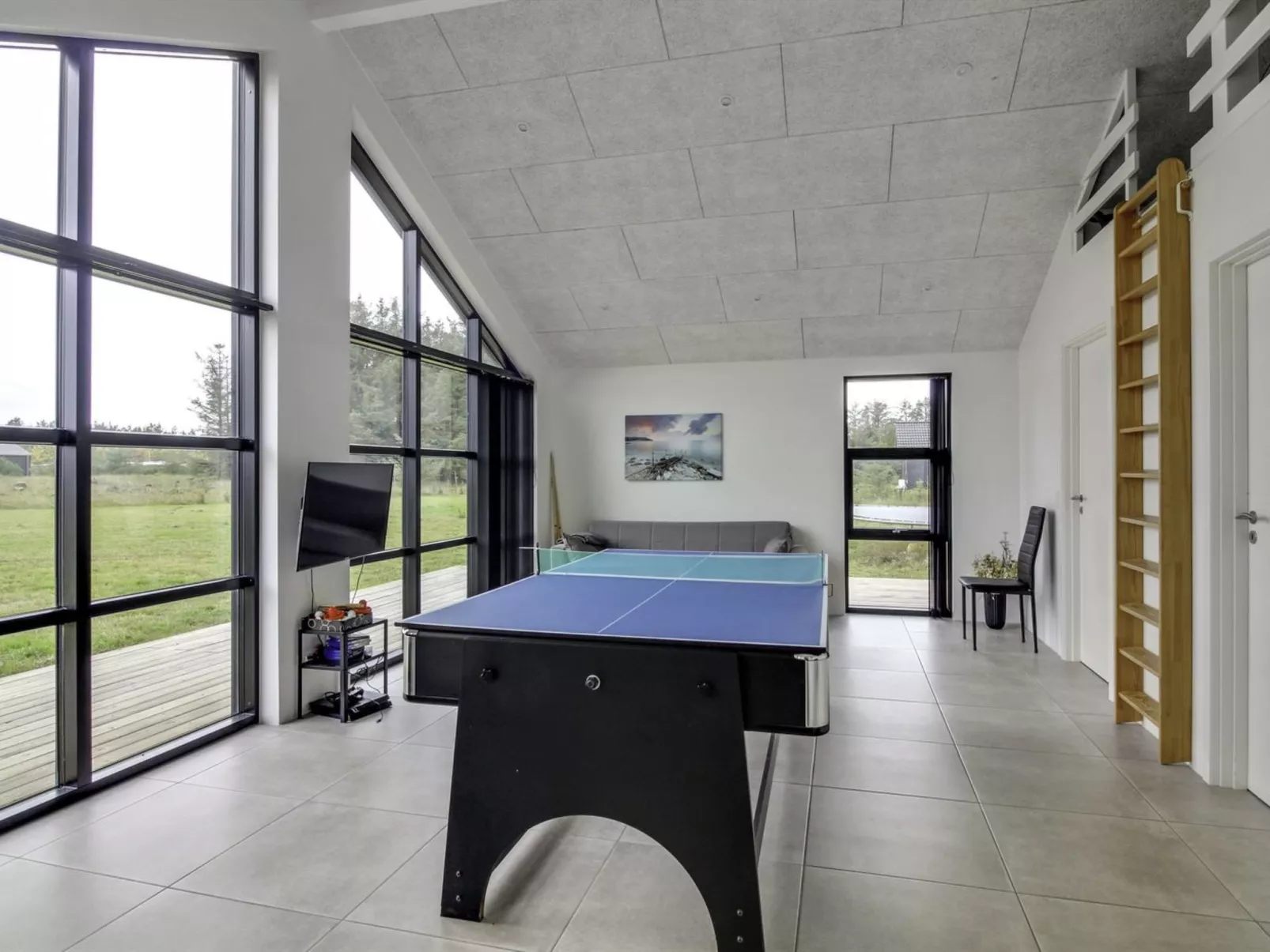 "Juho" - 900m from the sea-Inside