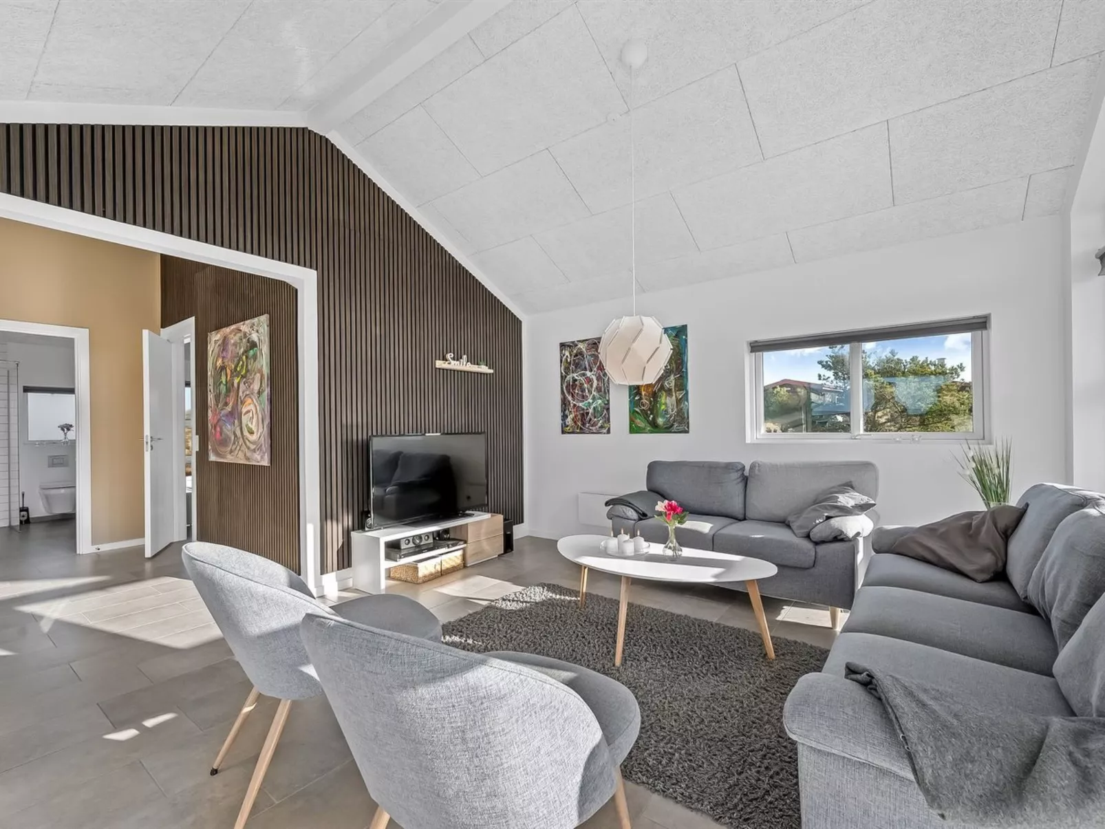 "Niesina" -  from the sea-Drinnen