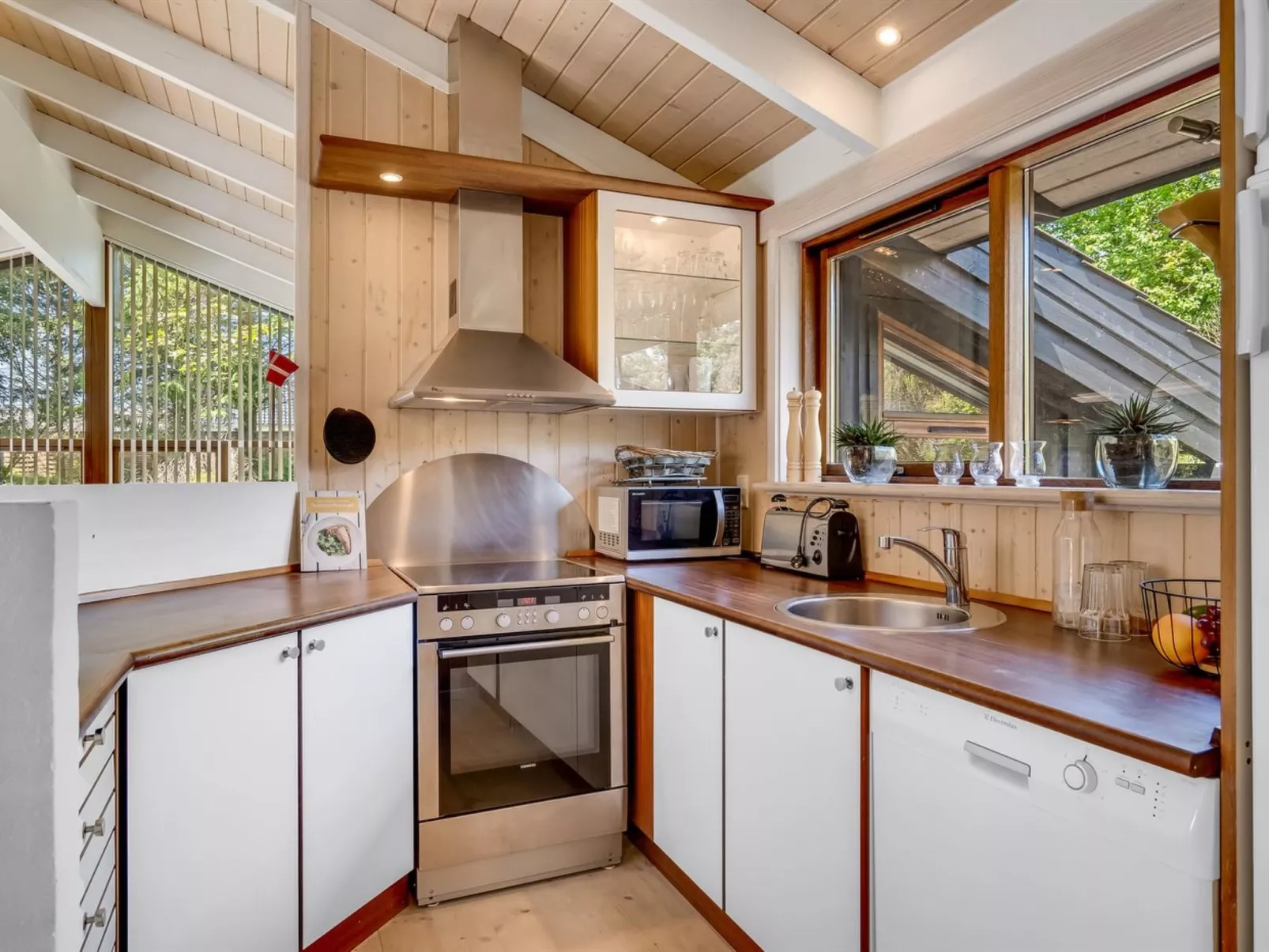 "Paulette" - 450m from the sea-Inside