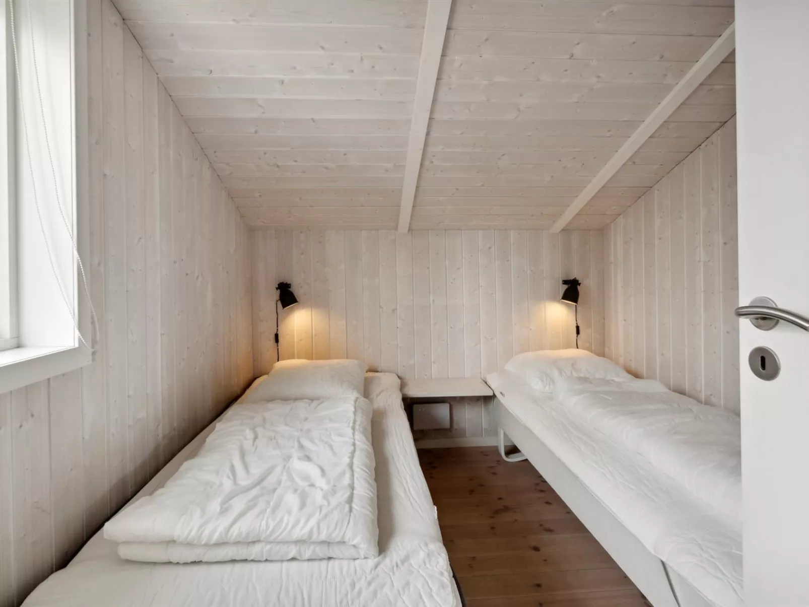 "Arnod" - 400m from the sea-Dedans