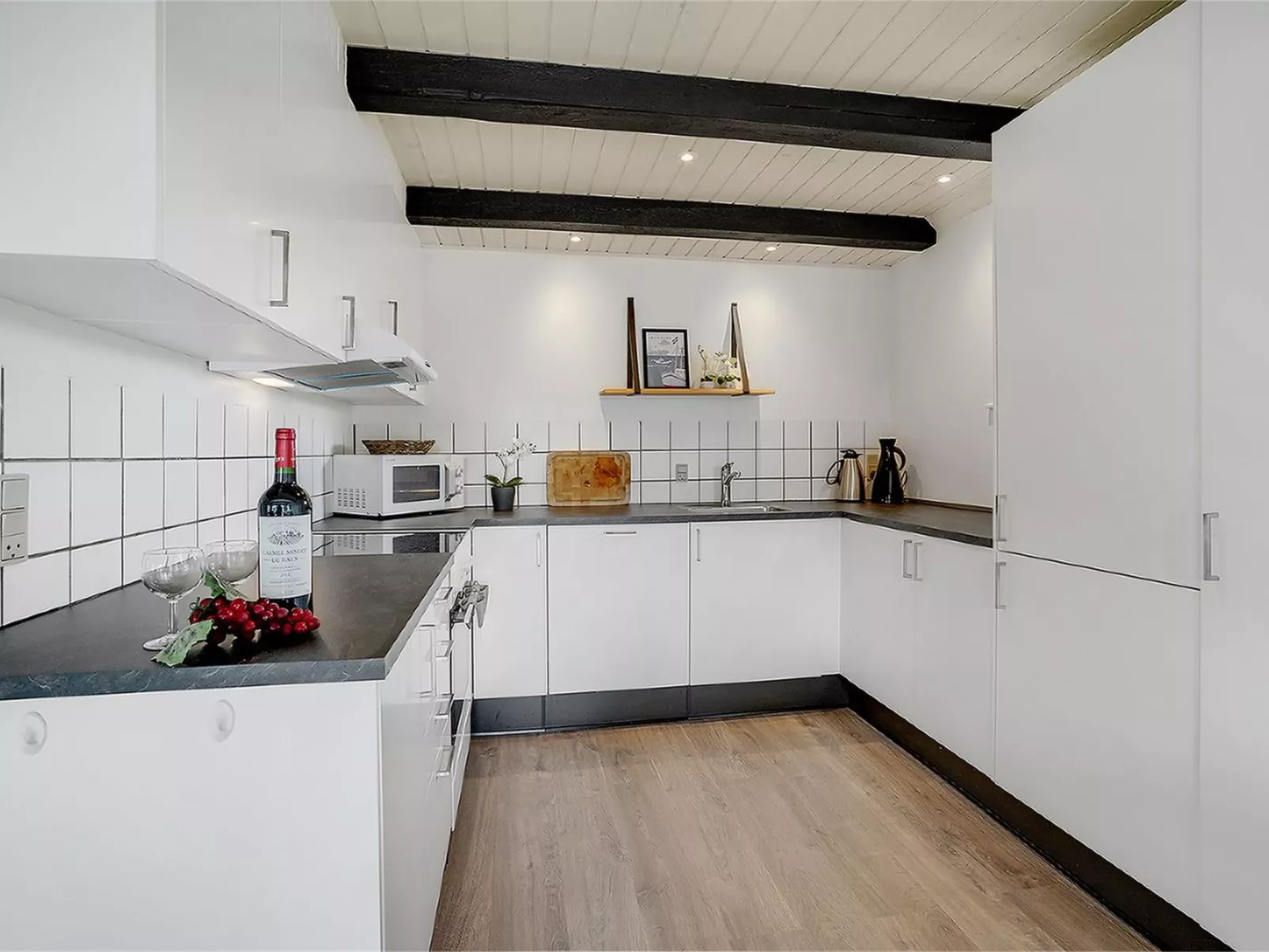 "Madalena" - 2.8km from the sea-Inside