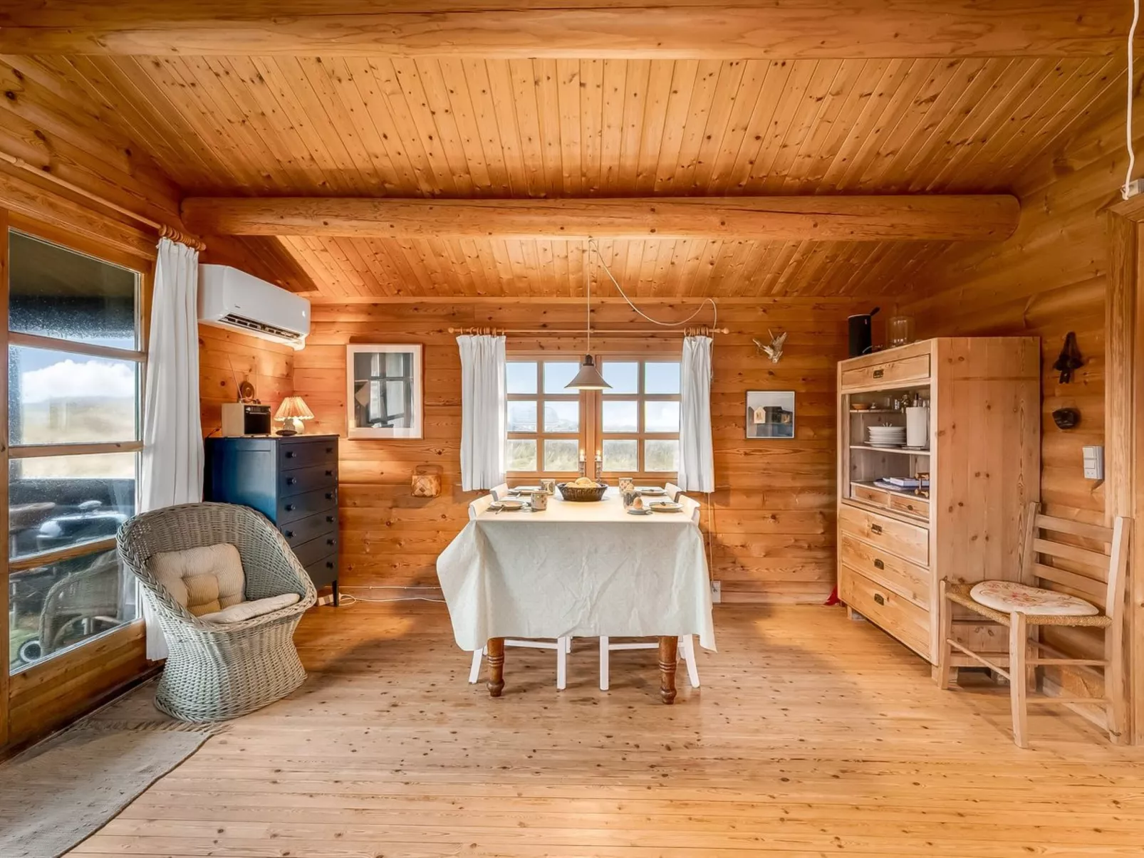 "Herfrith" -  from the sea-Inside