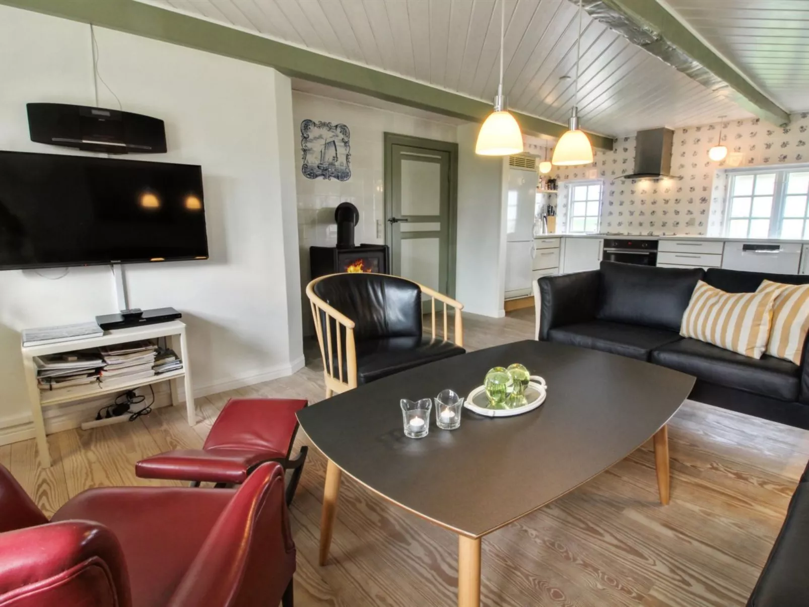 "Ingulf" - 18km from the sea-Inside