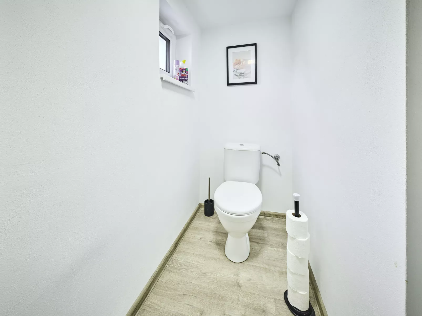 Leisure Lounge & Pool-Inside