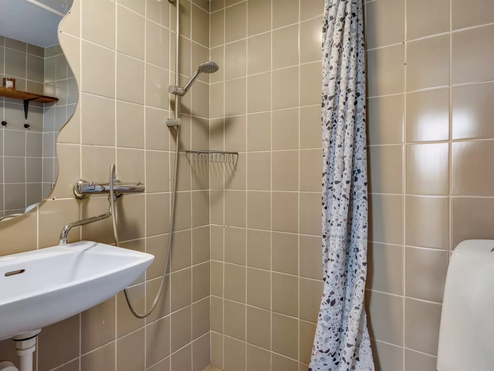 "Dolfine" - 15km from the sea-Drinnen