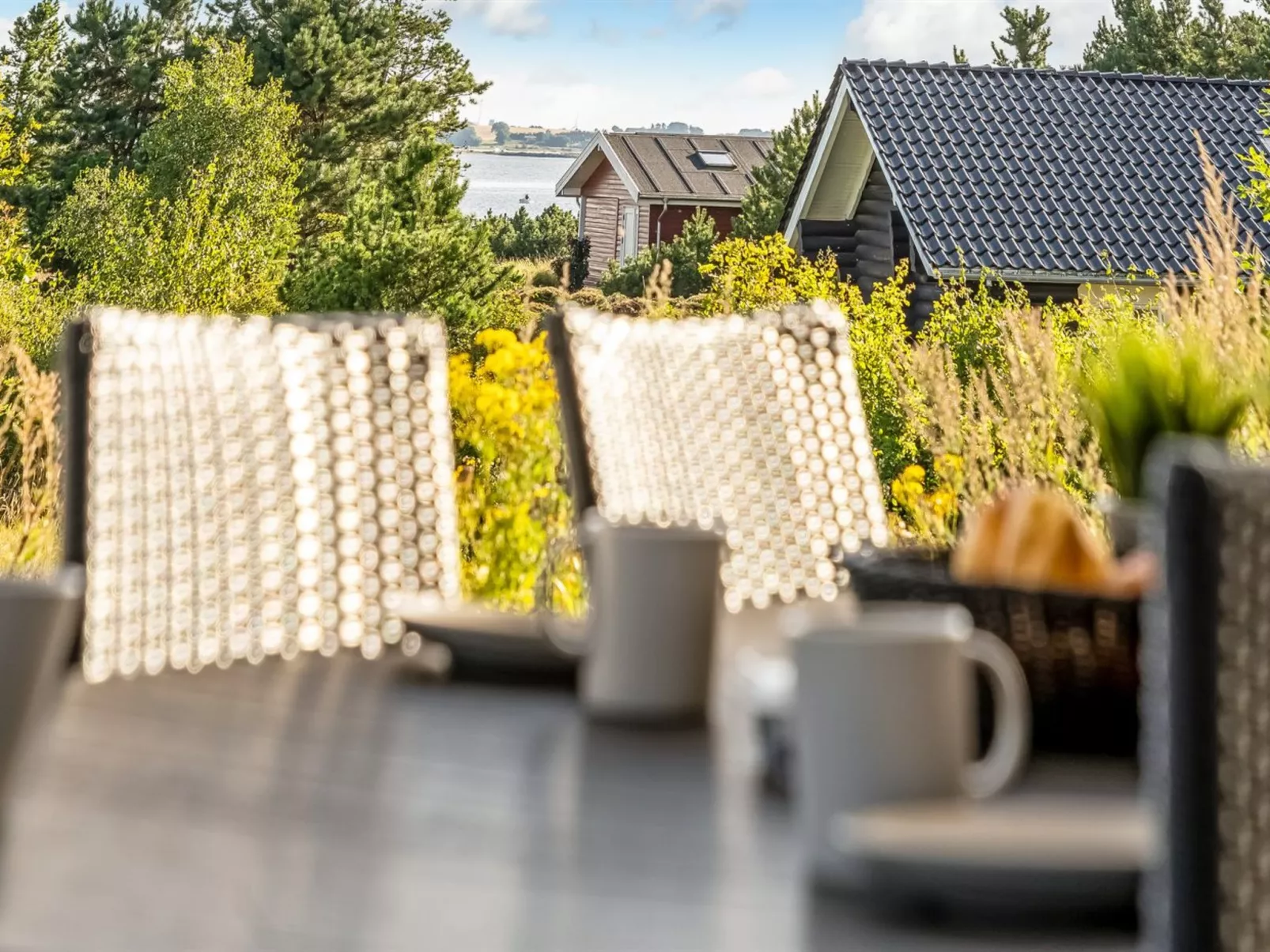 "Eljas" - 200m to the fjord-Outside