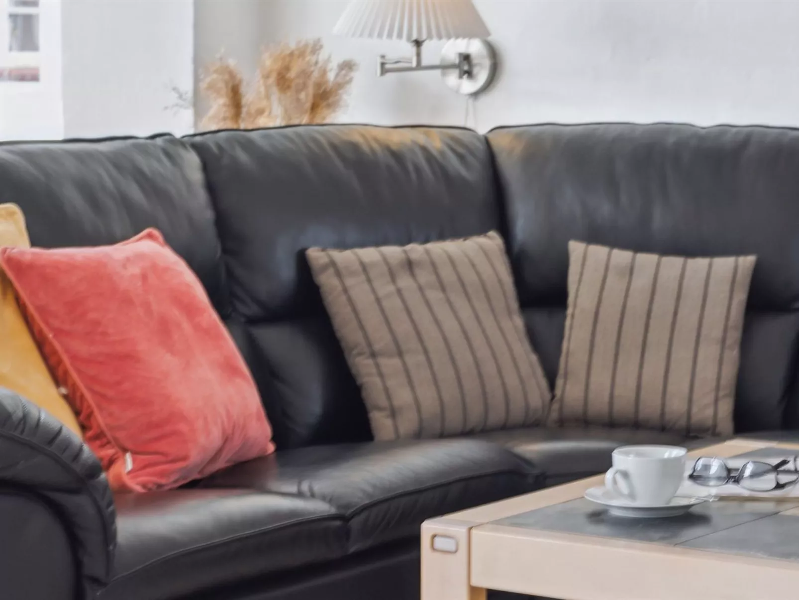 "Langsom" - 100m from the sea-Dedans