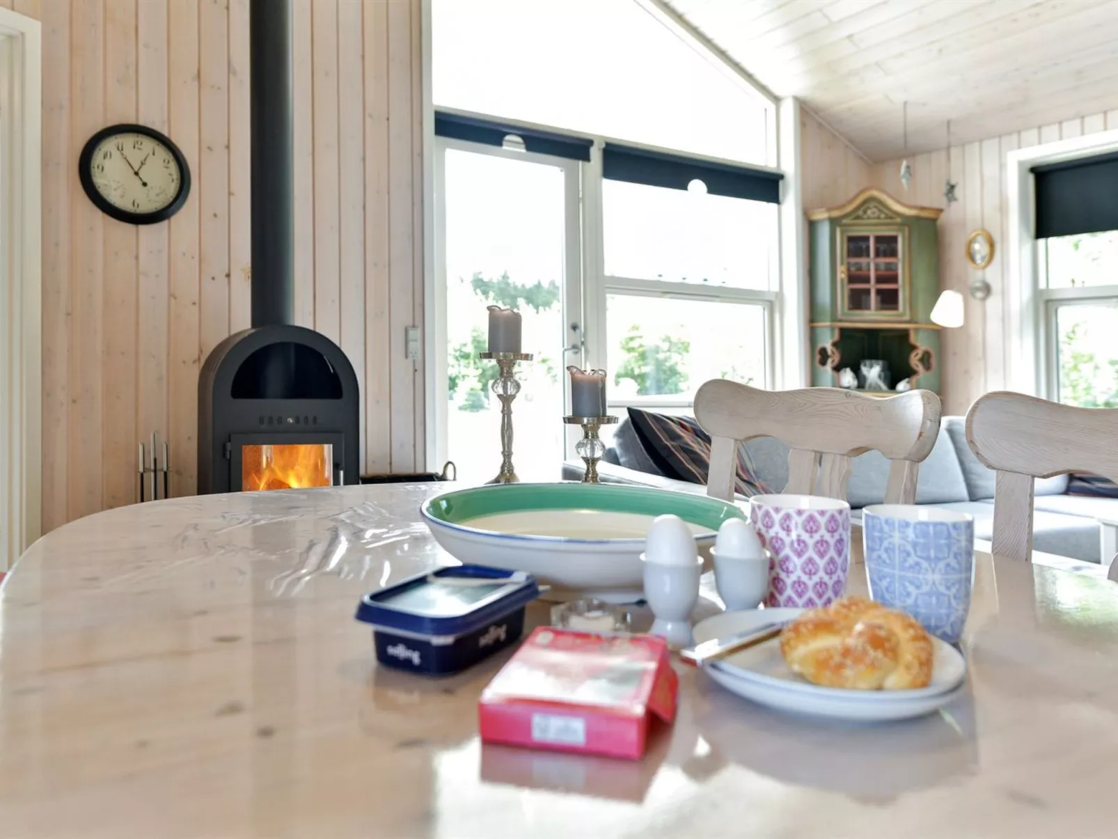 "Estrid" - 30km from the sea-Drinnen