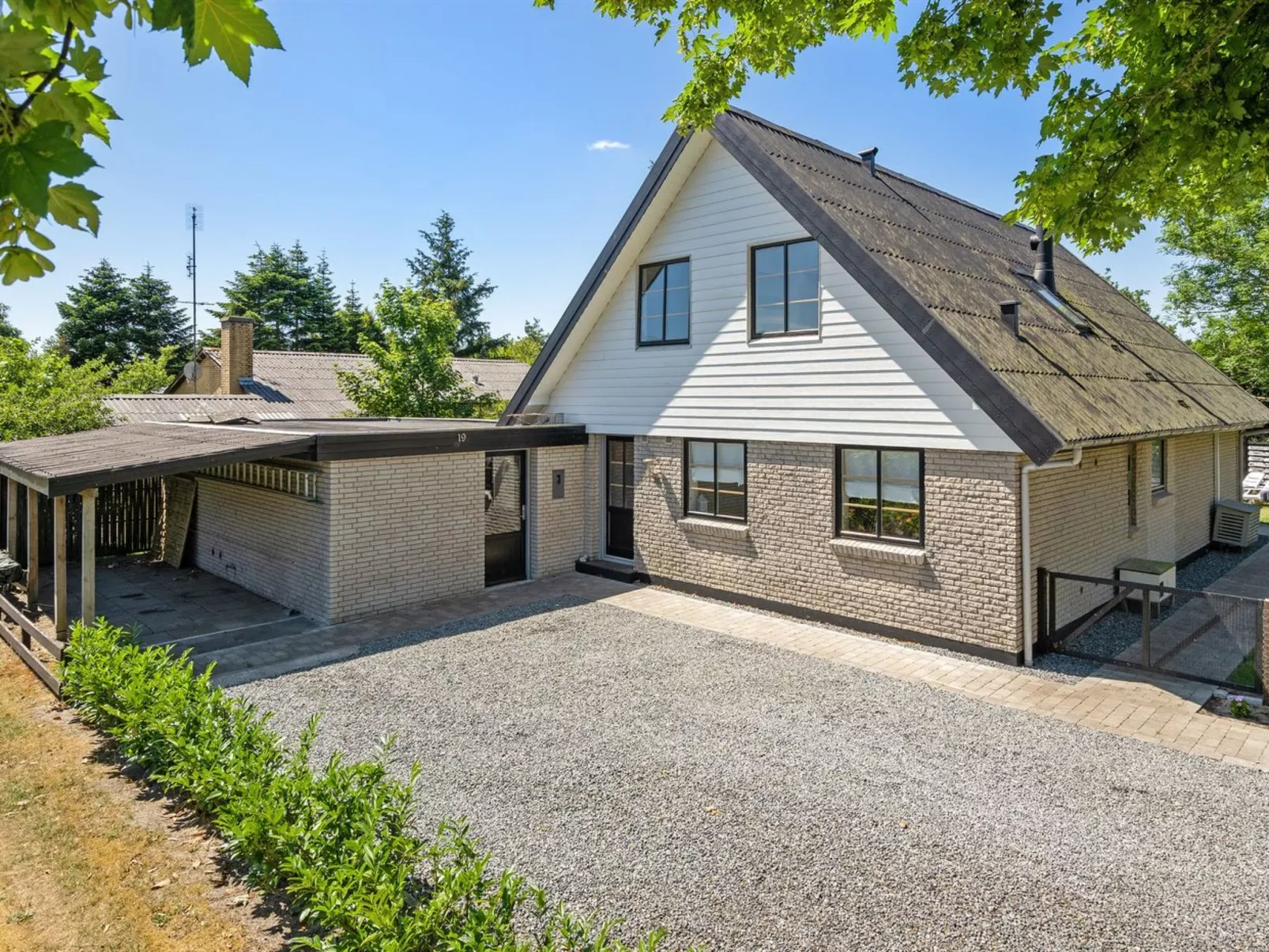 "Marka" - 2.5km from the sea-Outside