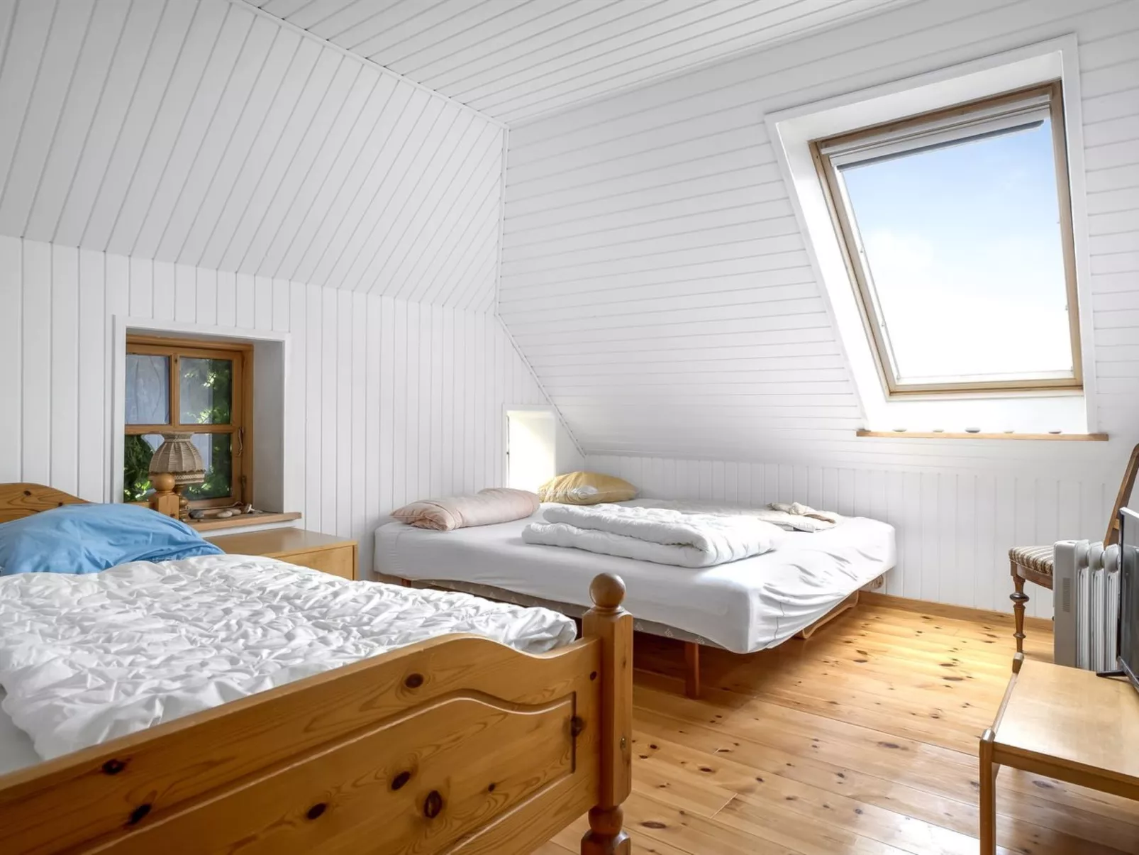 "Agrippa" - 30m to the fjord-Drinnen