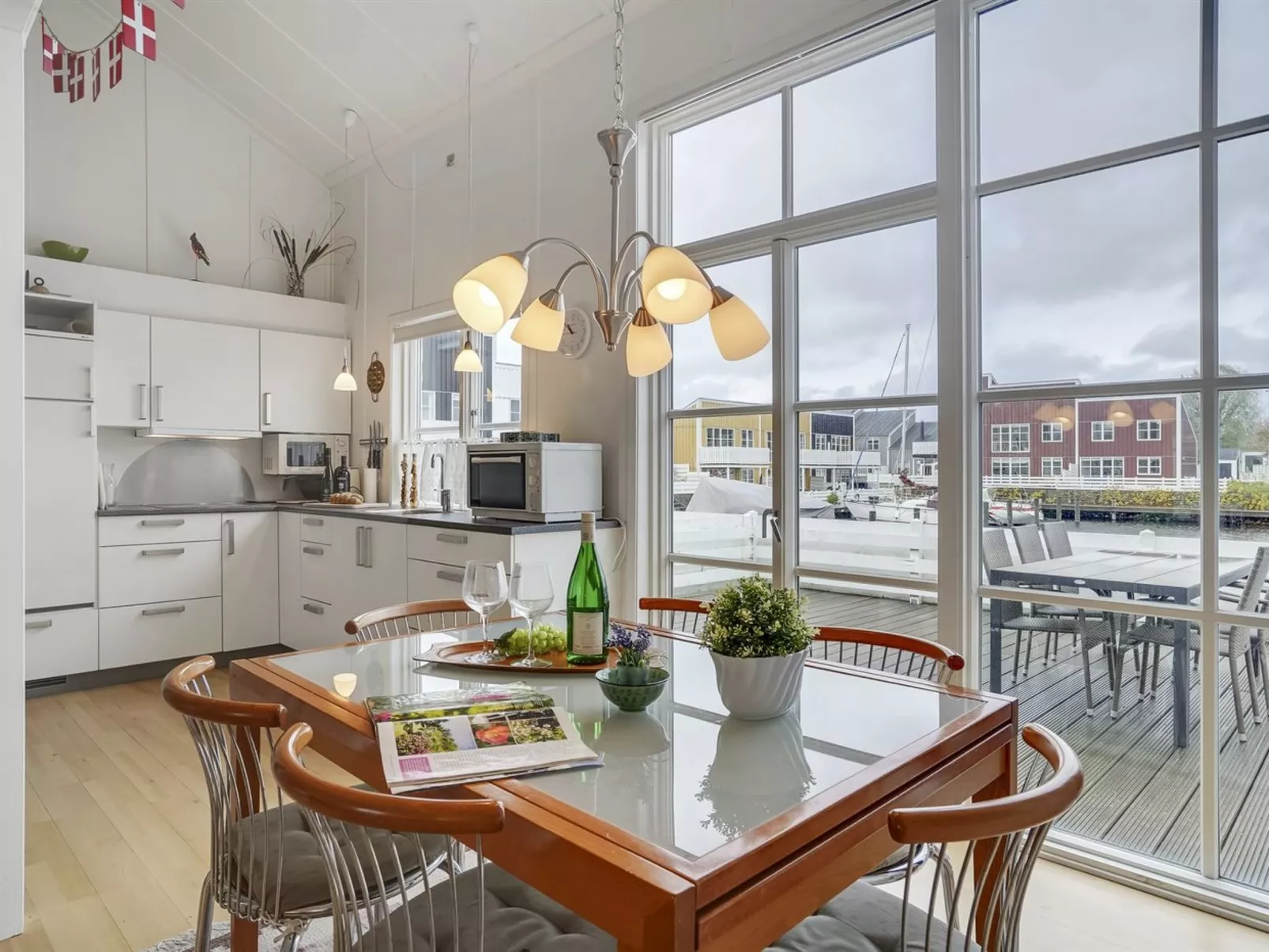 "Milo" - 5m from the sea-Drinnen