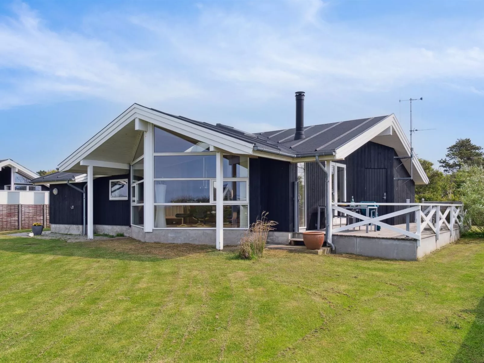 "Ewa" - 75m from the sea-Draußen