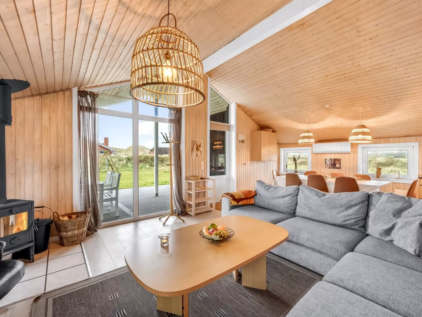 "Elnur" - 100m from the sea-Inside