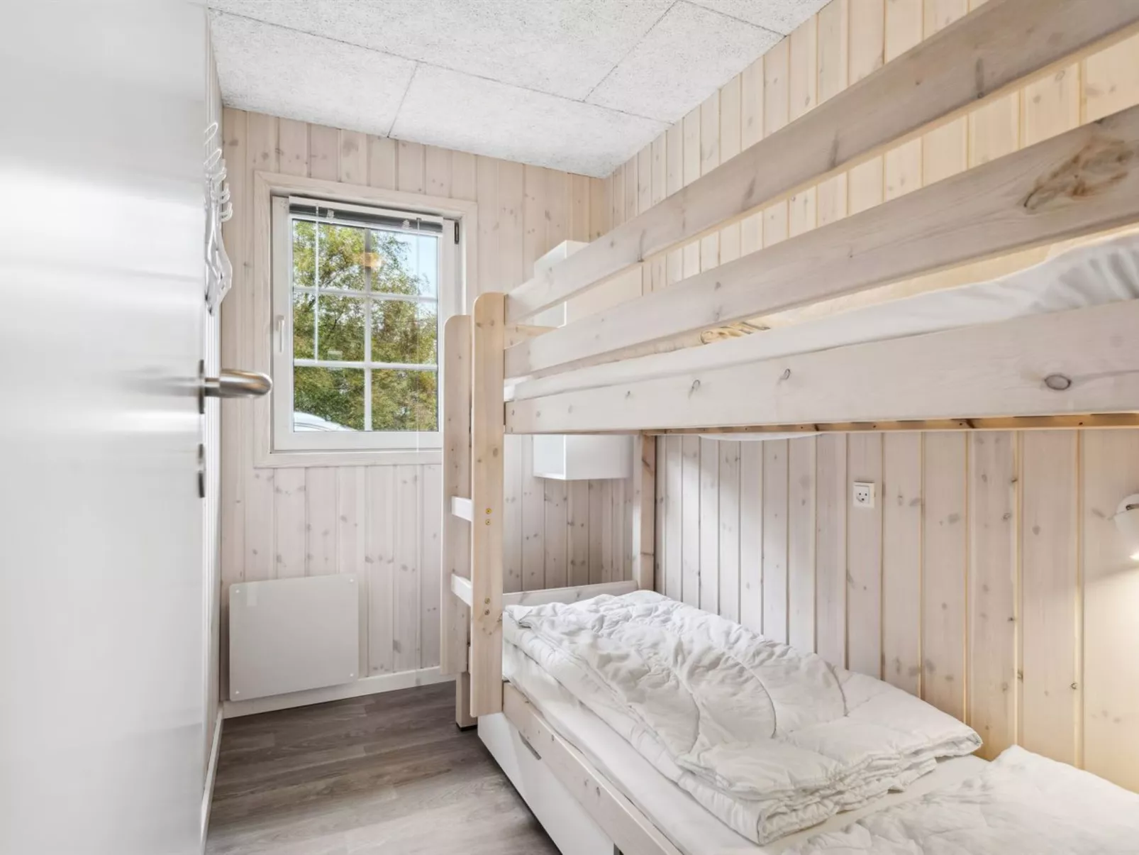 "Swana" - 550m from the sea-Inside