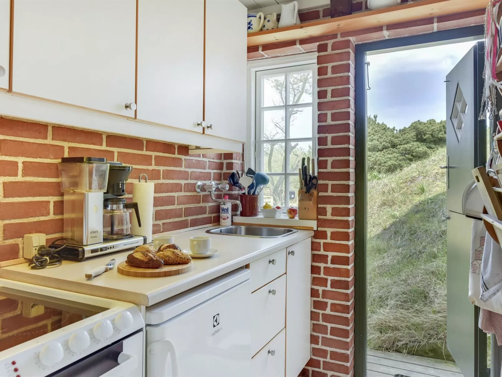 "Dordi" - 300m from the sea-Inside