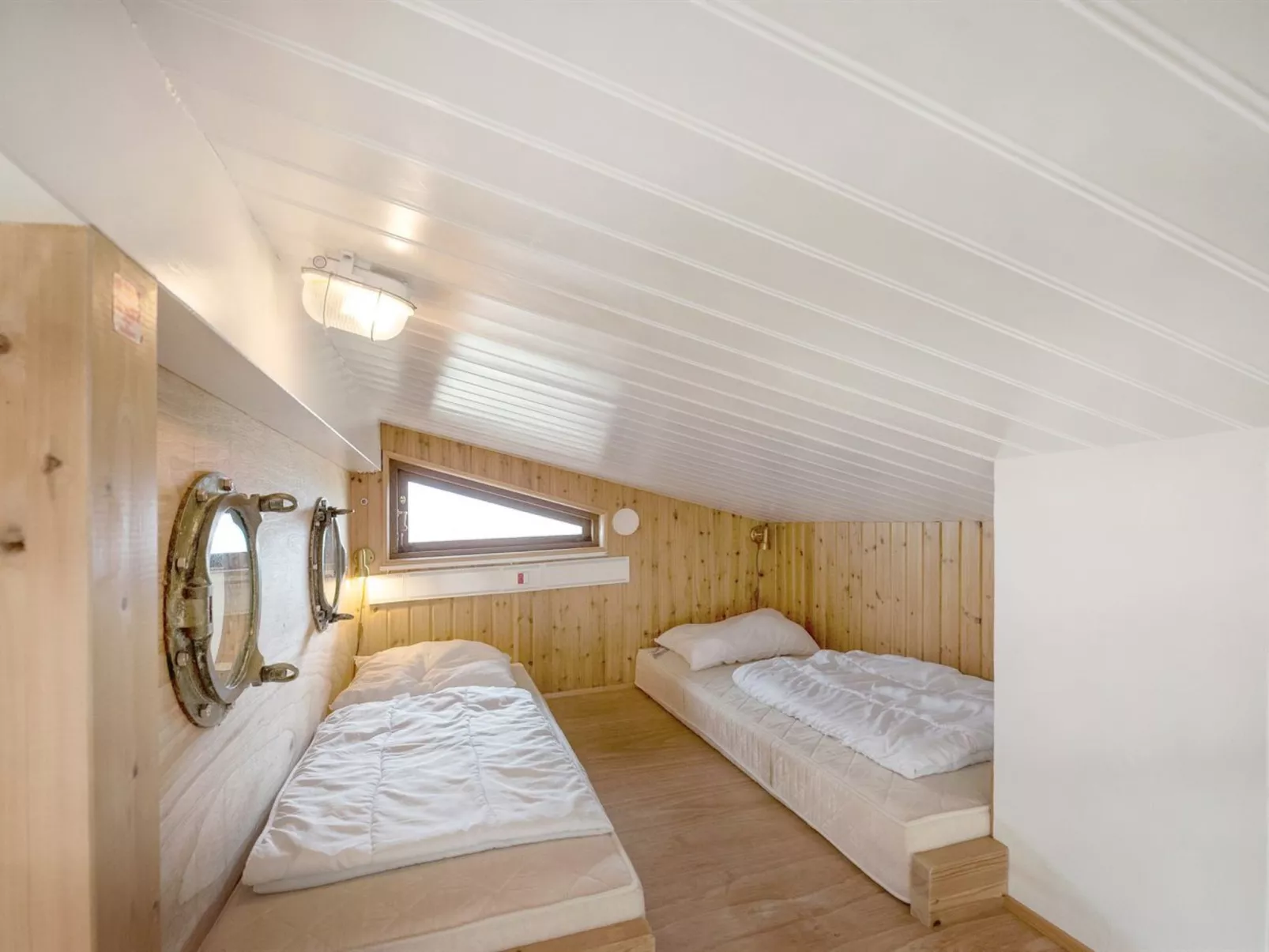 "Sybilla" - 700m from the sea-Inside