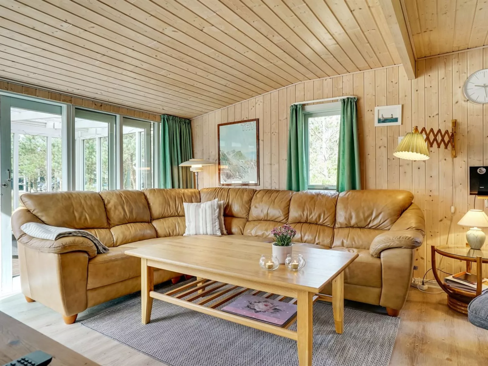 "Hughlek" - 900m from the sea-Drinnen