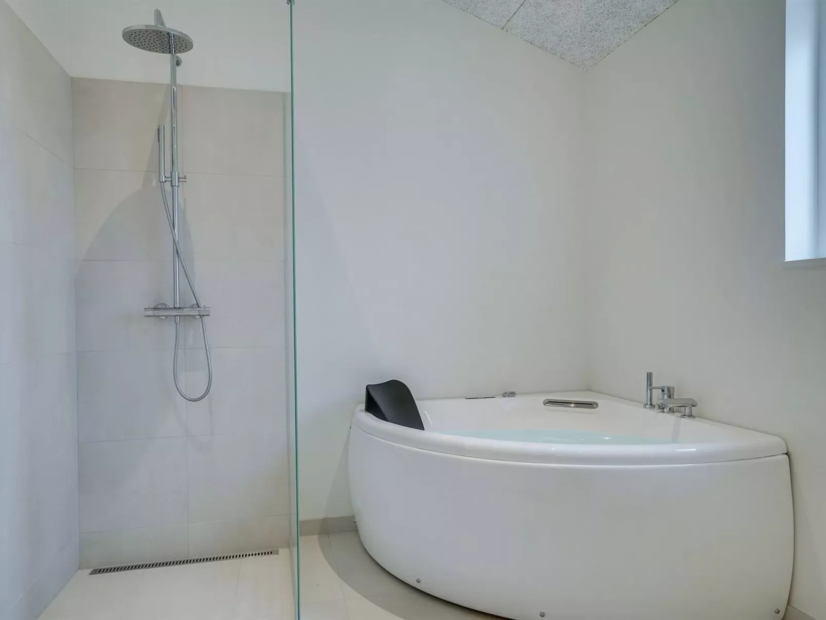 "Helli" - 650m from the sea-Inside