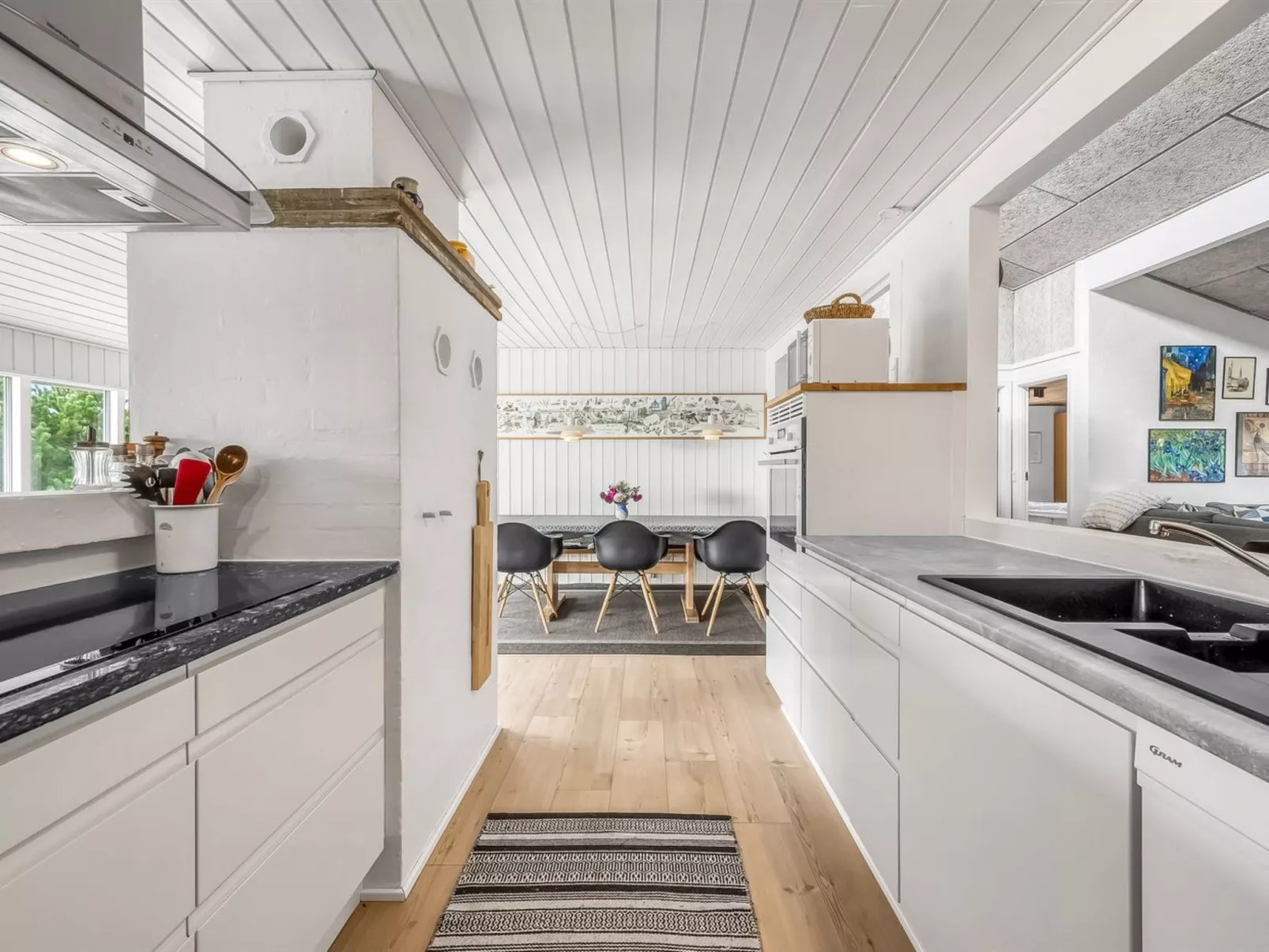 "Saxe" -  from the sea-Inside