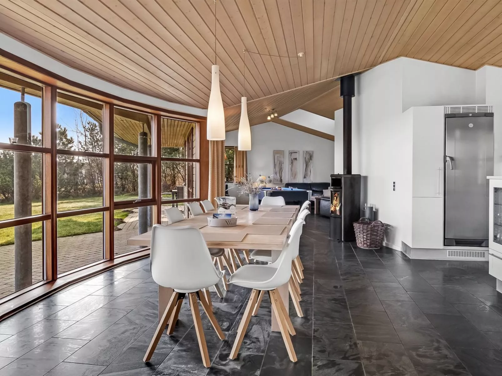 "Amundi" - 3.8km from the sea-Inside