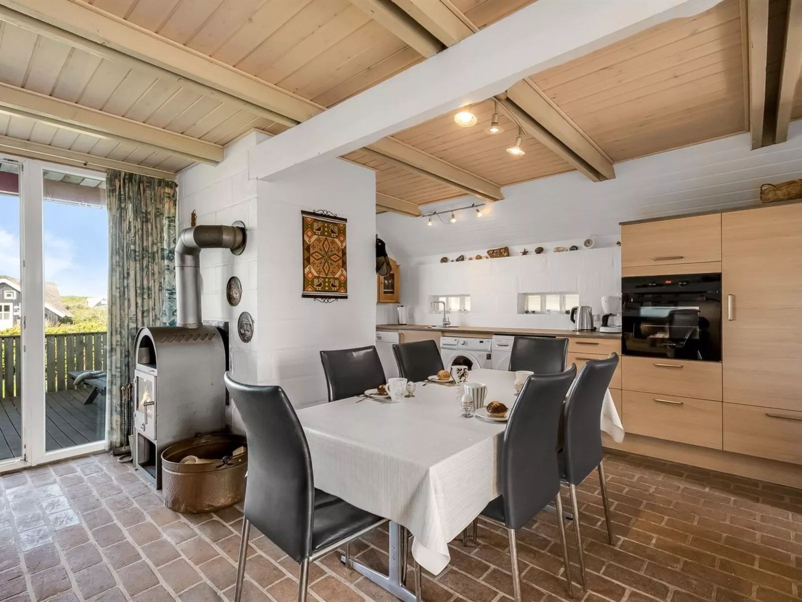 "Iines" - 200m from the sea-Inside