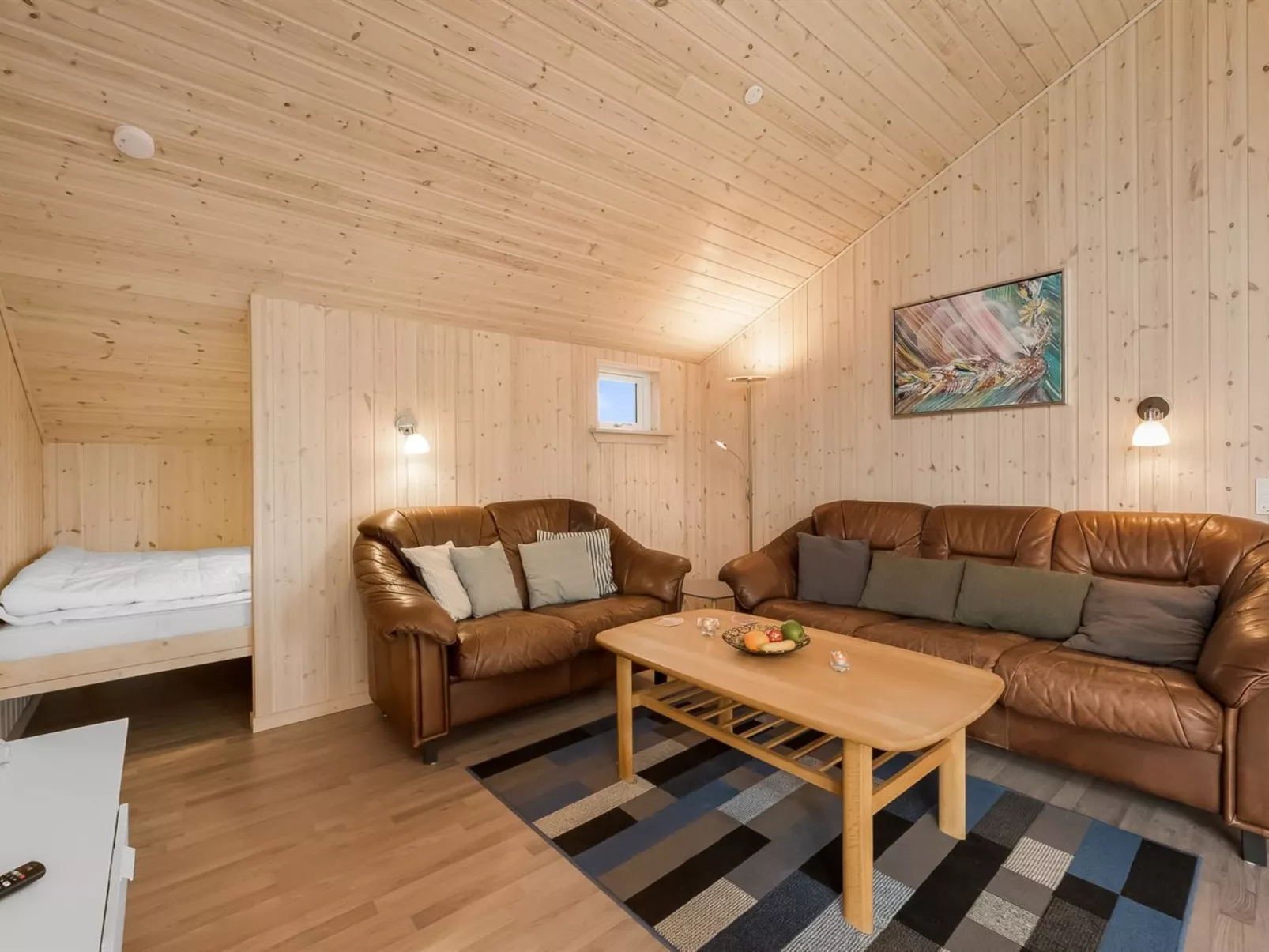 "Clement" - 500m to the fjord-Drinnen