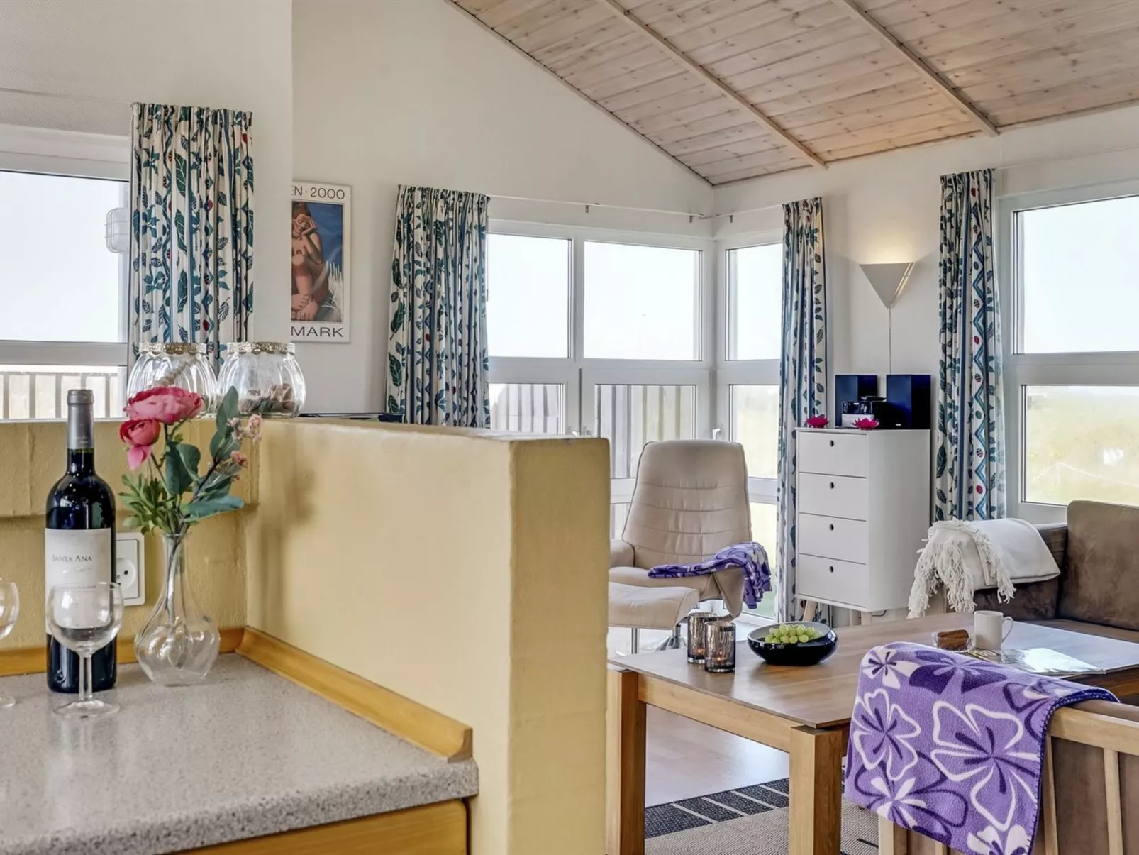 "Thorbiorn" - 350m from the sea-Drinnen