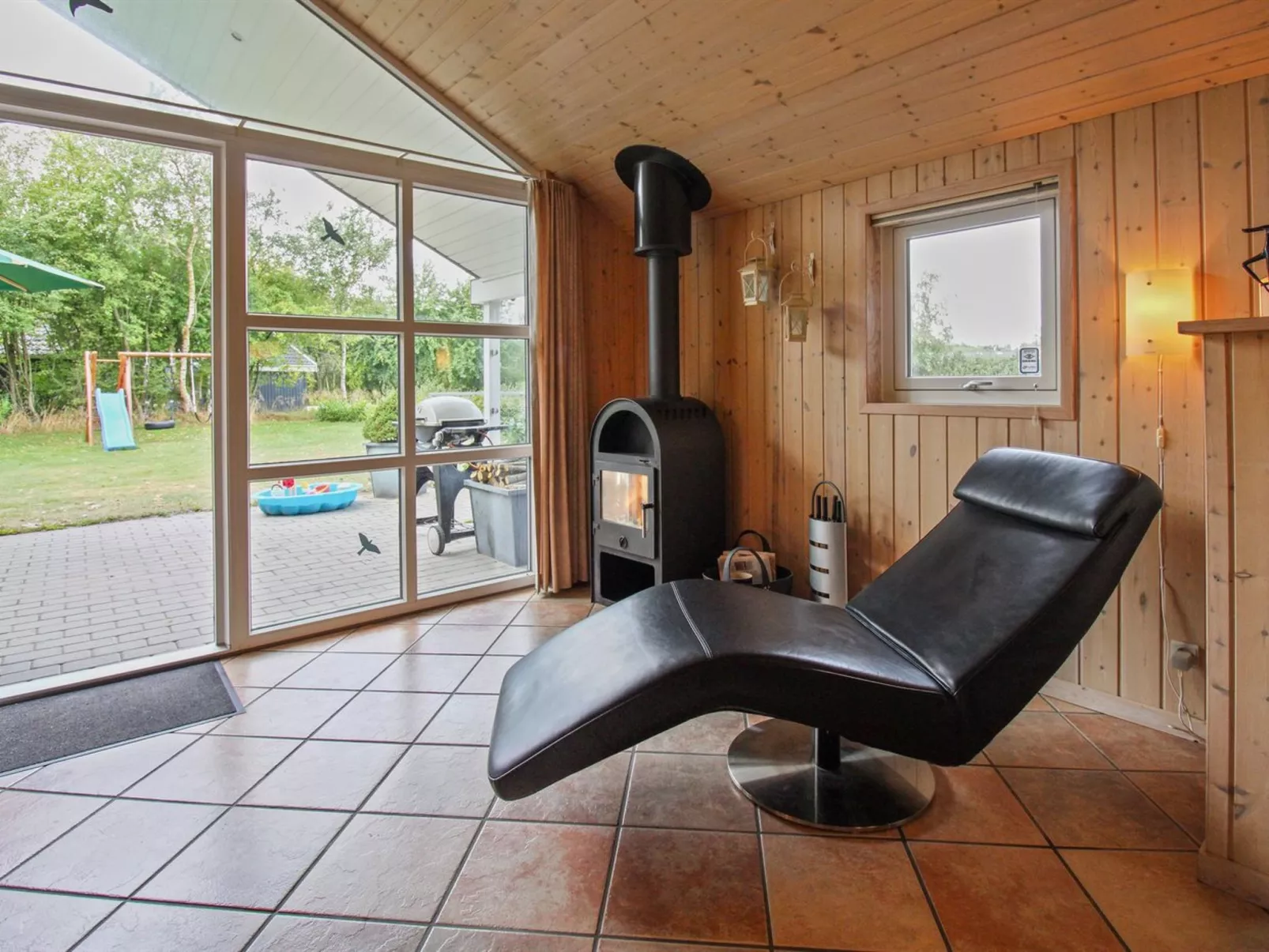 "Ulrikke" - 12km from the sea-Inside