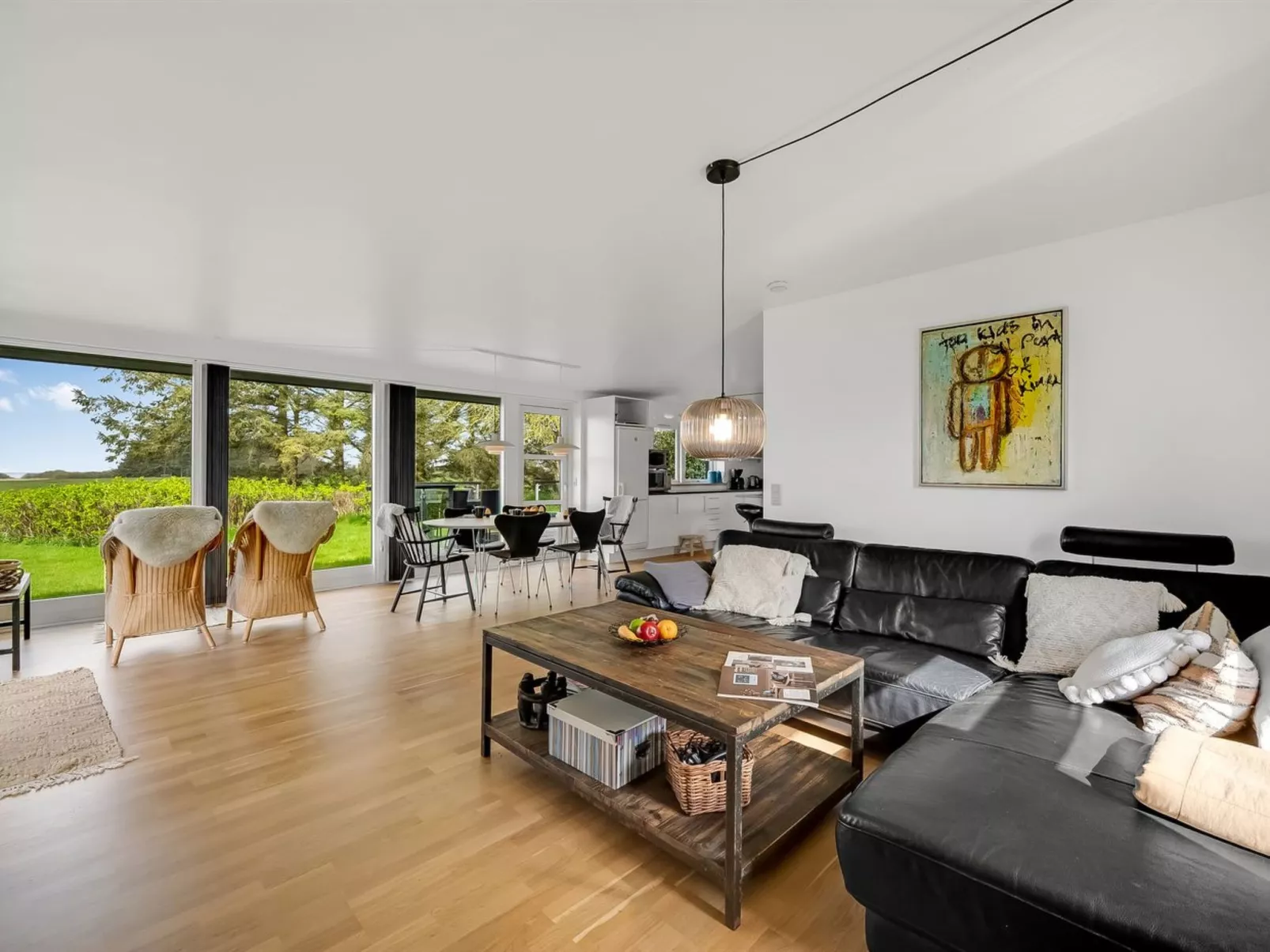 "Aleida" - 100m to the fjord-Inside