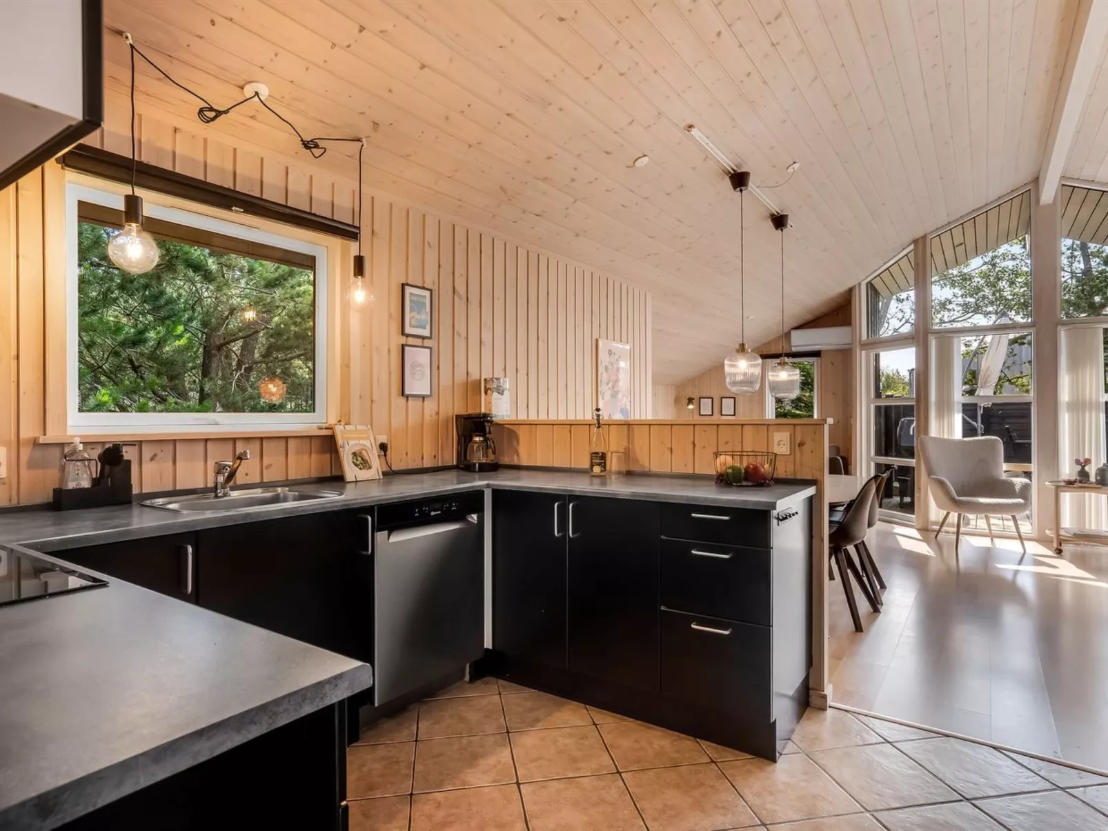 "Ansfried" - 900m from the sea-Inside