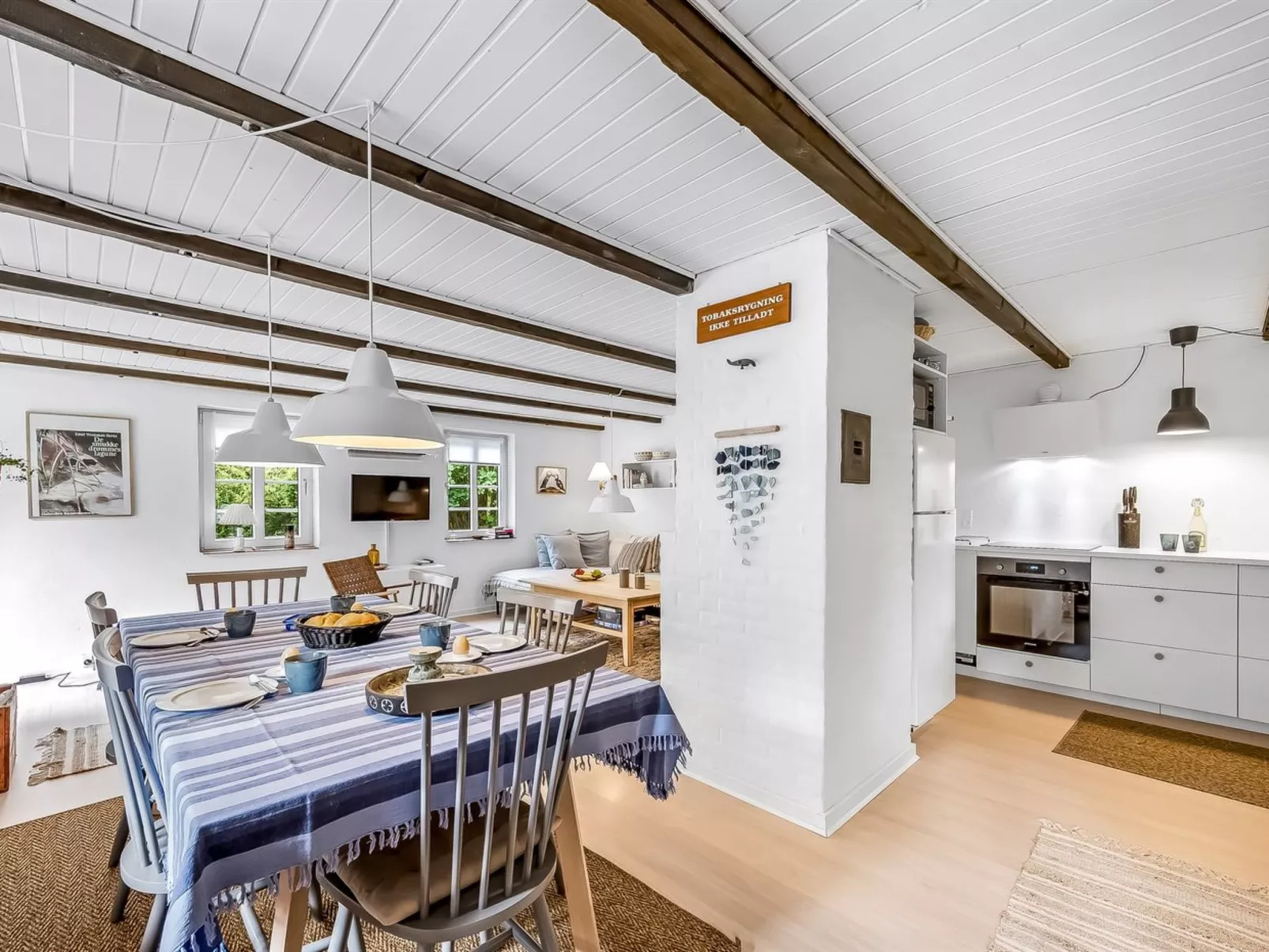 "Alkil" - 1.7km from the sea-Inside